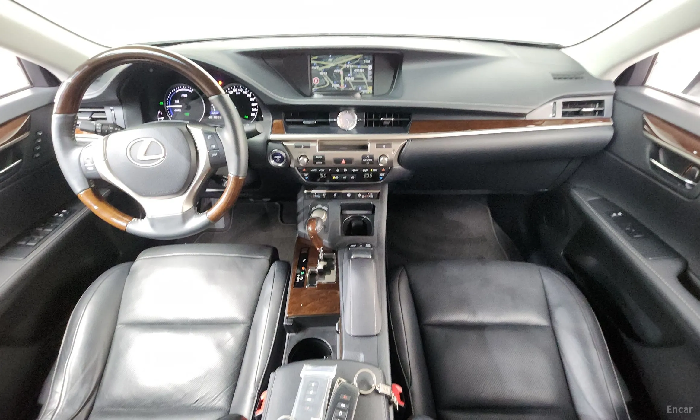 Lexus New ES300h превью 7