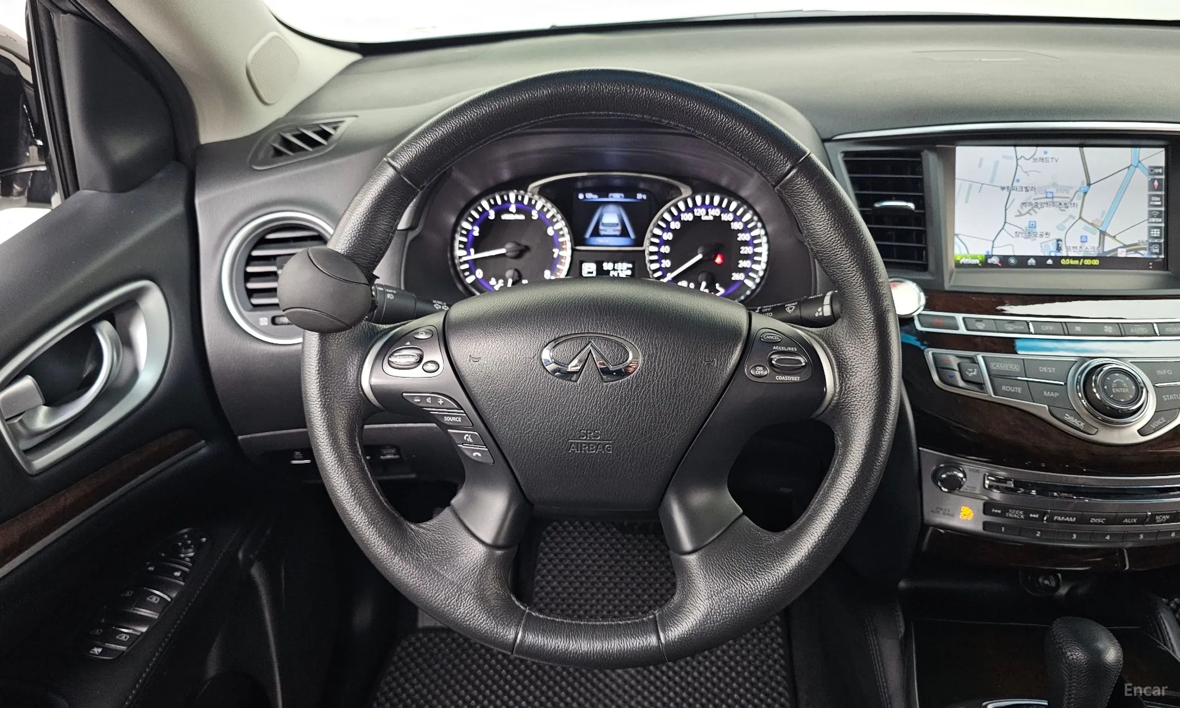 Infiniti QX60 превью 15