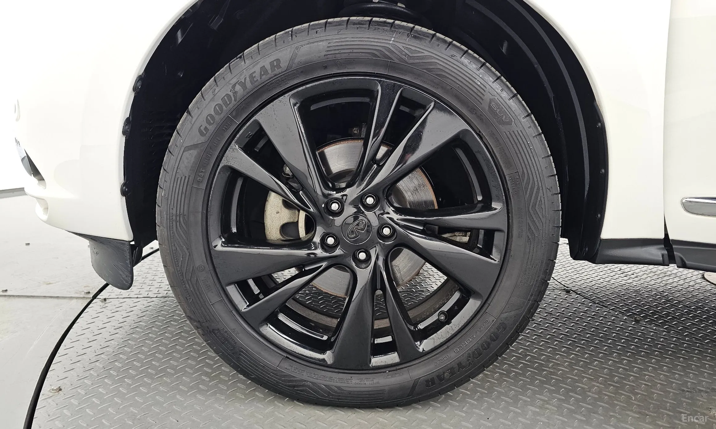 Infiniti QX60 превью 5
