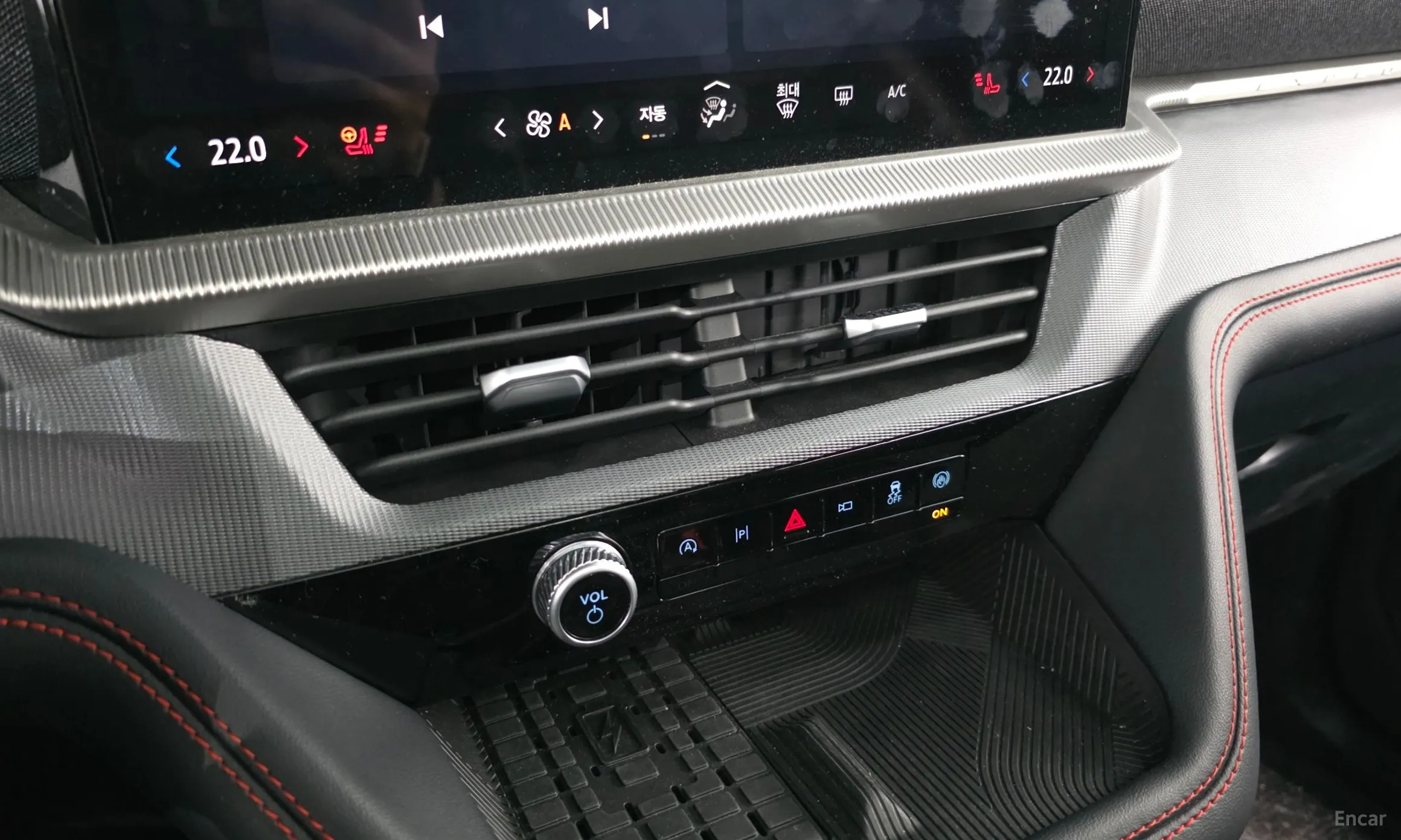 Ford Explorer 6th Generation превью 11