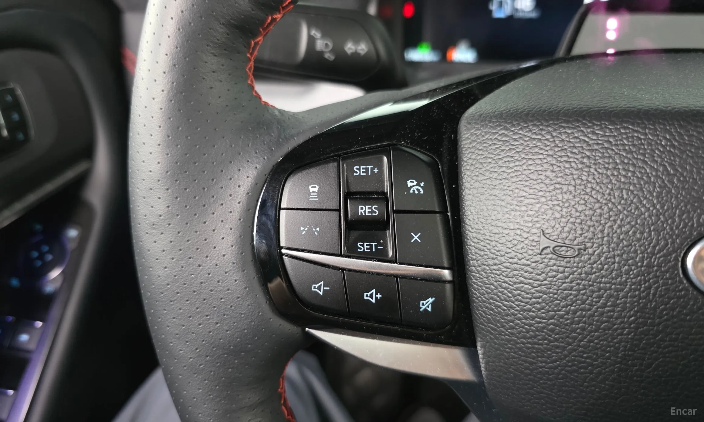 Ford Explorer 6th Generation превью 16