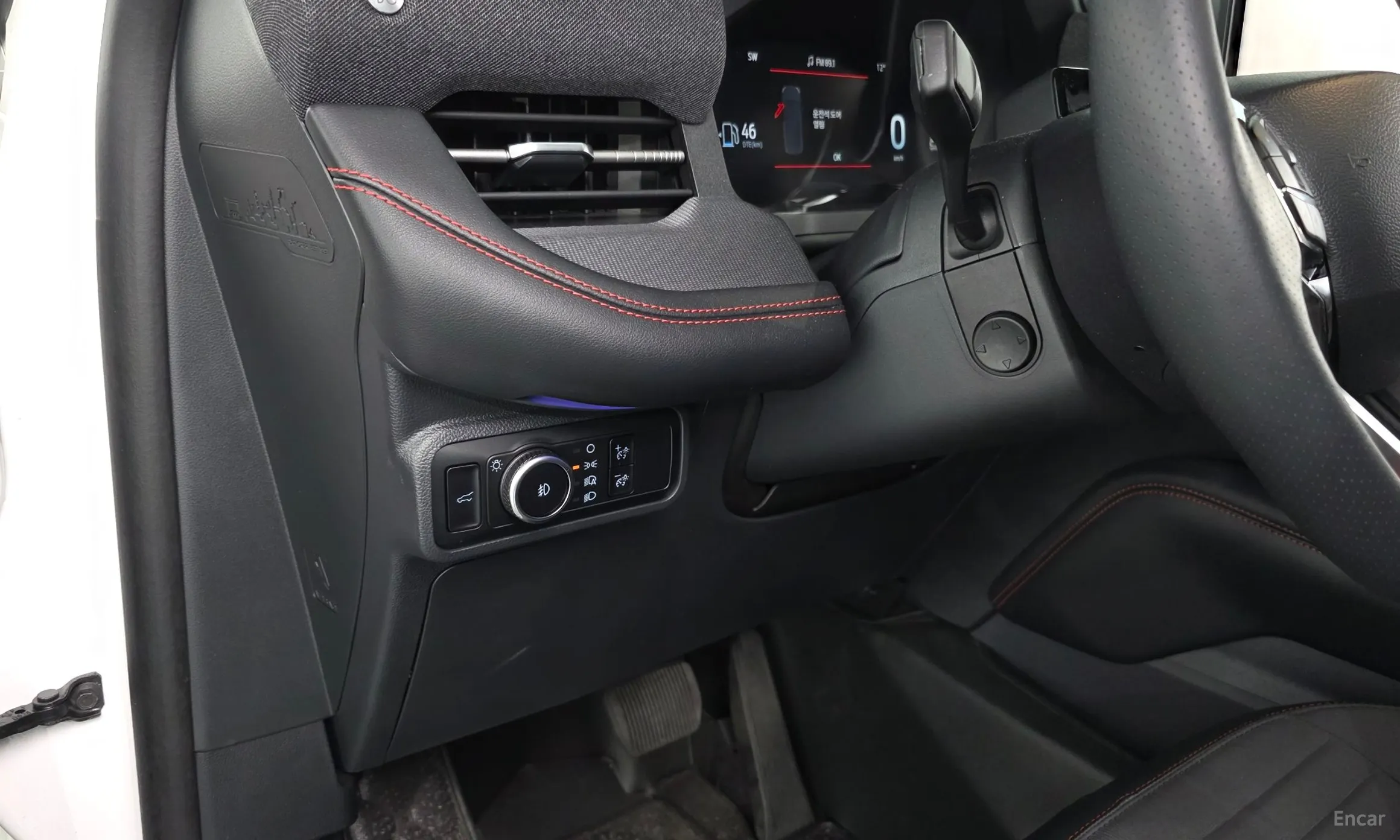 Ford Explorer 6th Generation превью 20
