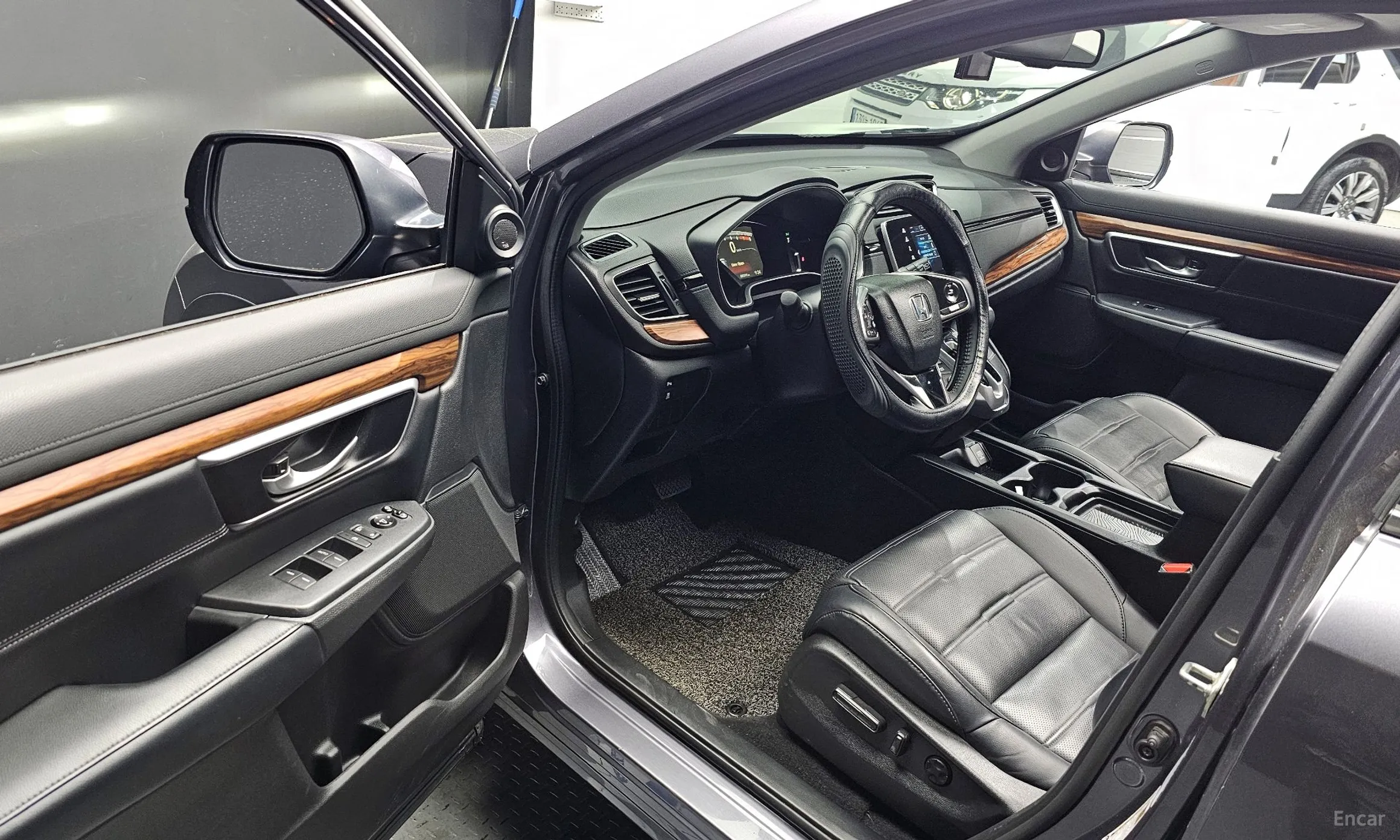 Honda CR-V 5th generation превью 10