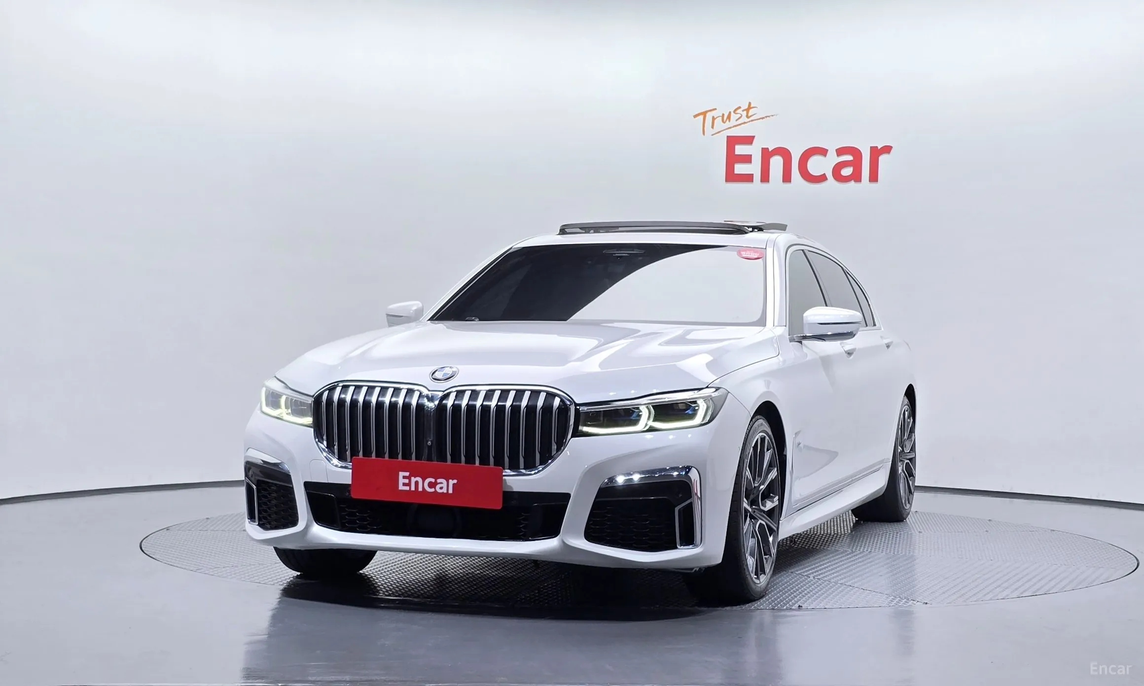 BMW 7 Series (G11) превью 3