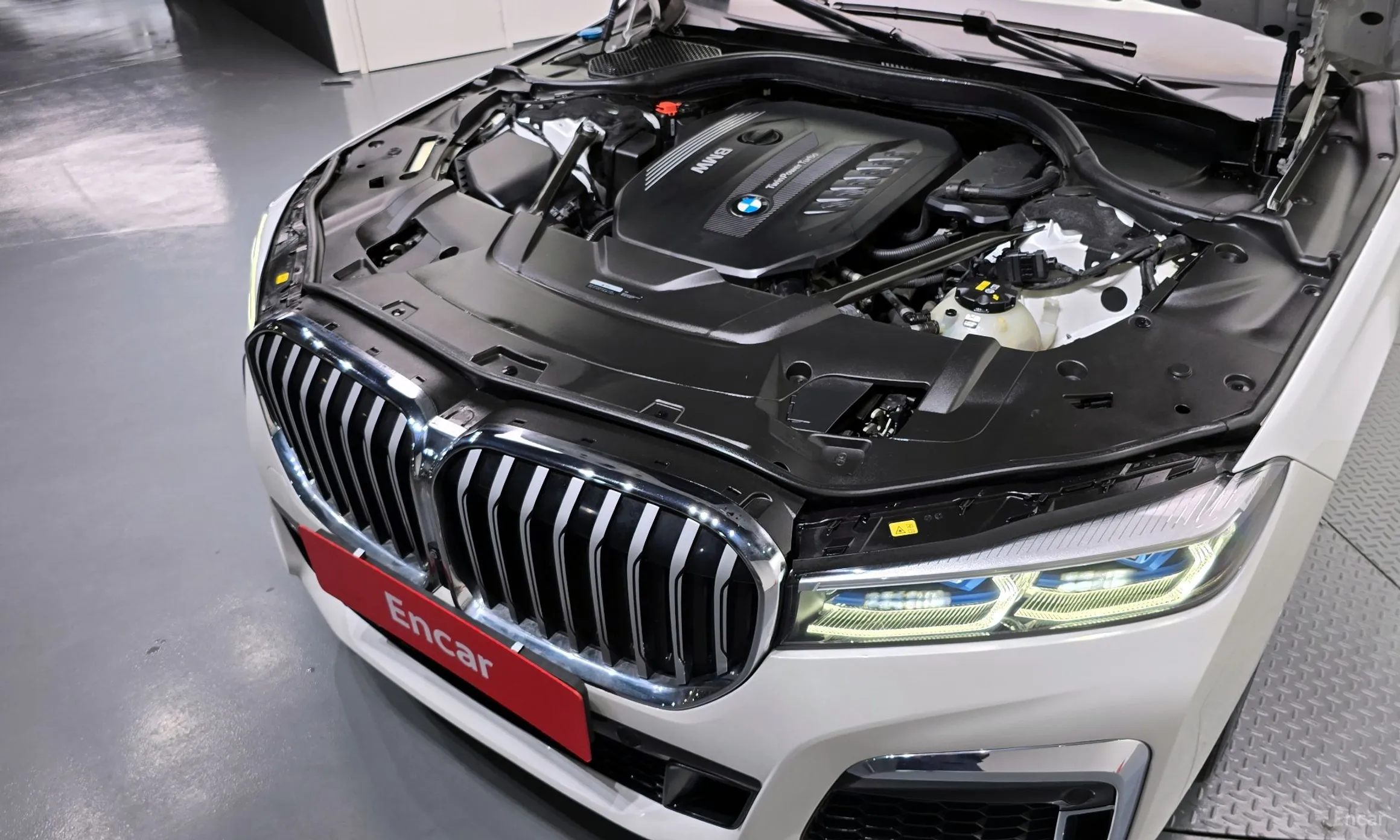 BMW 7 Series (G11) превью 6