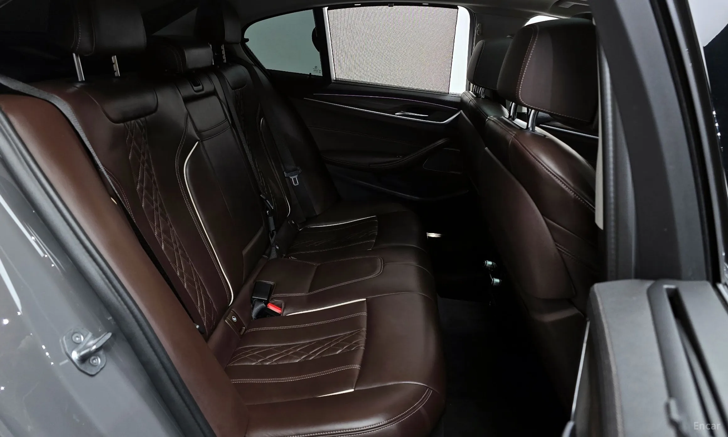 BMW 5 Series (G30) превью 11
