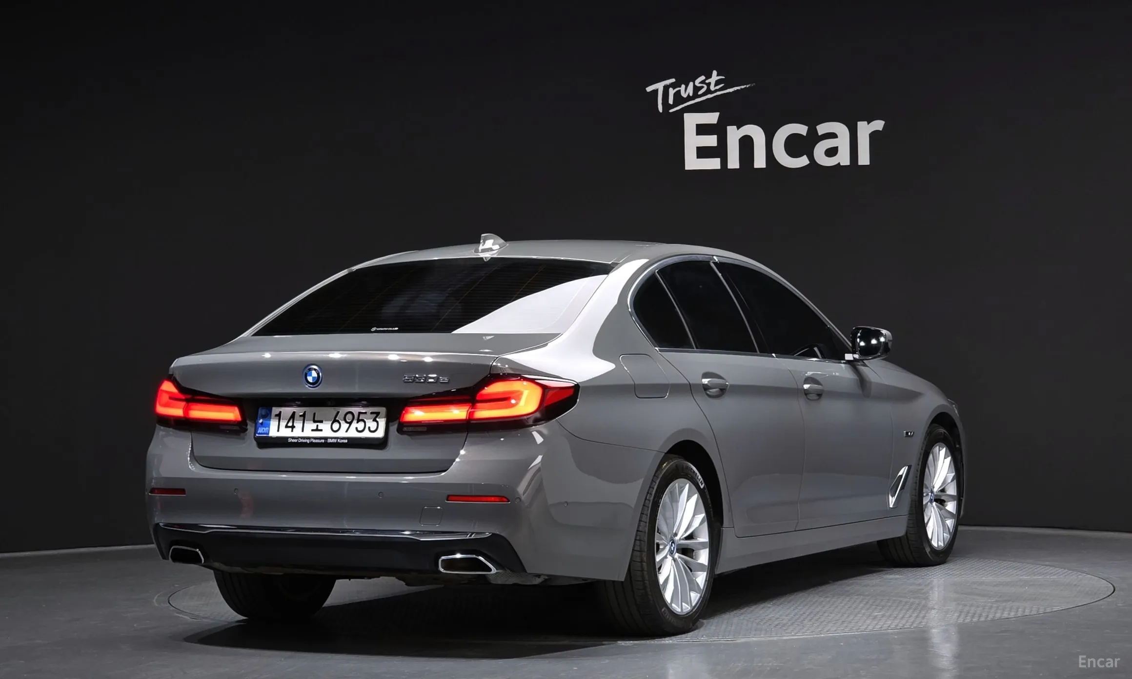 BMW 5 Series (G30)