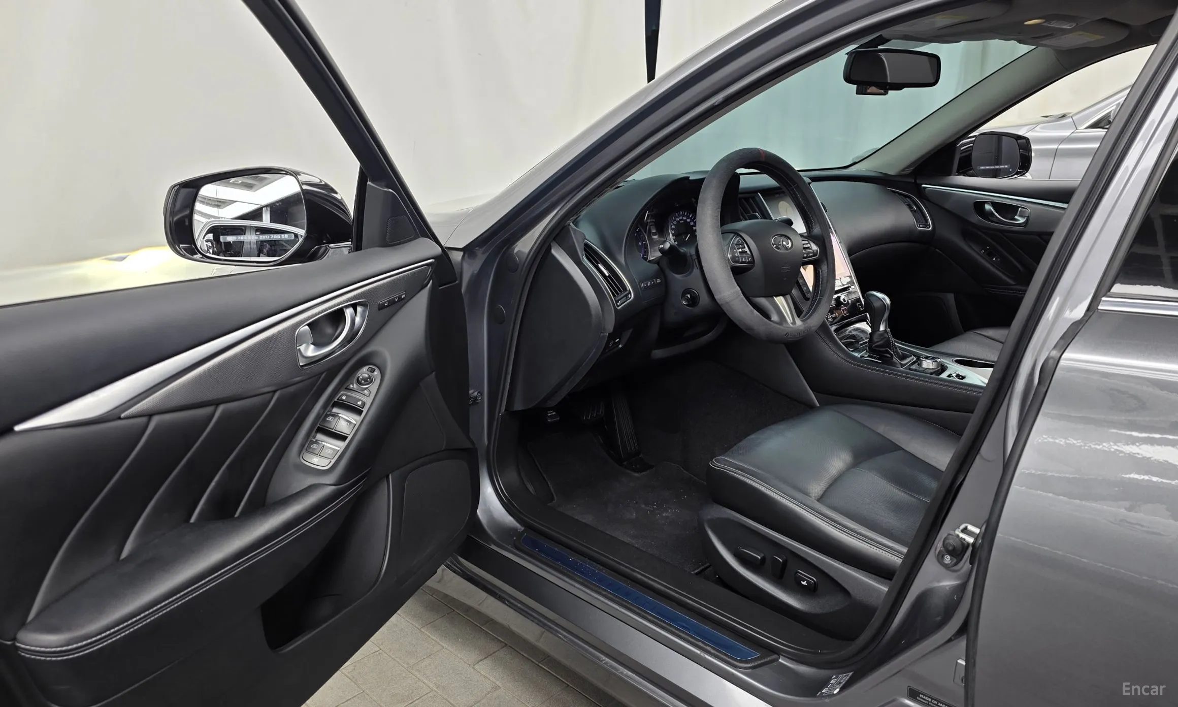 Infiniti Q50 превью 10