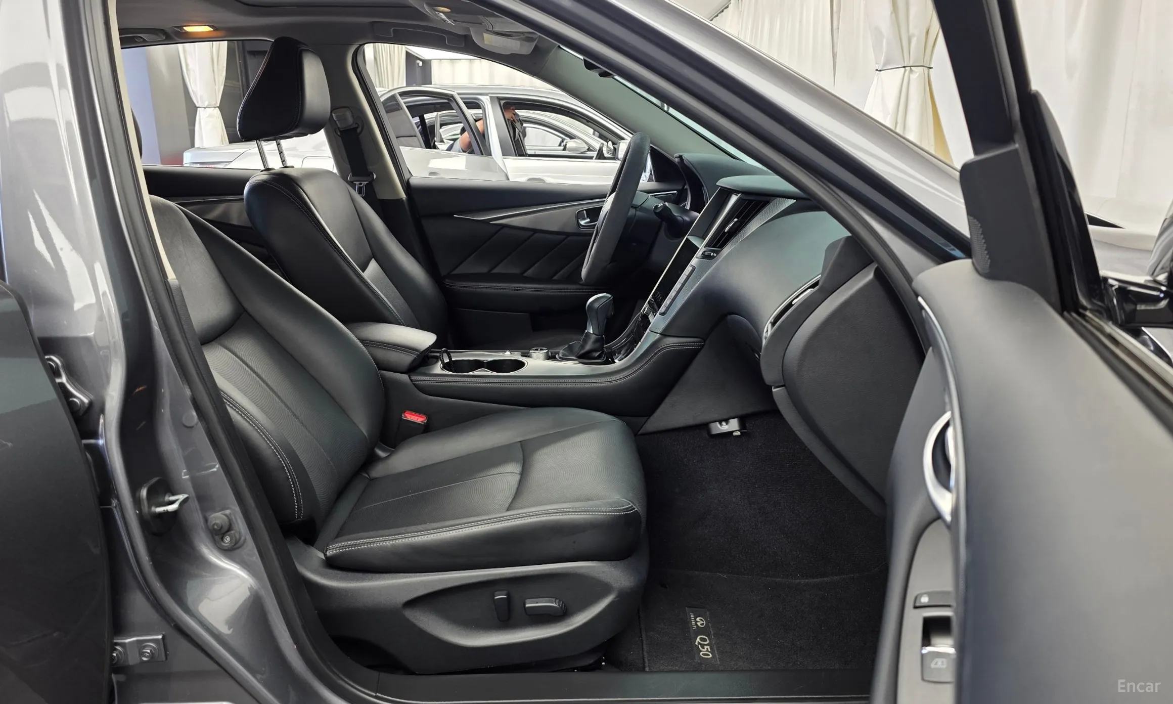 Infiniti Q50 превью 11