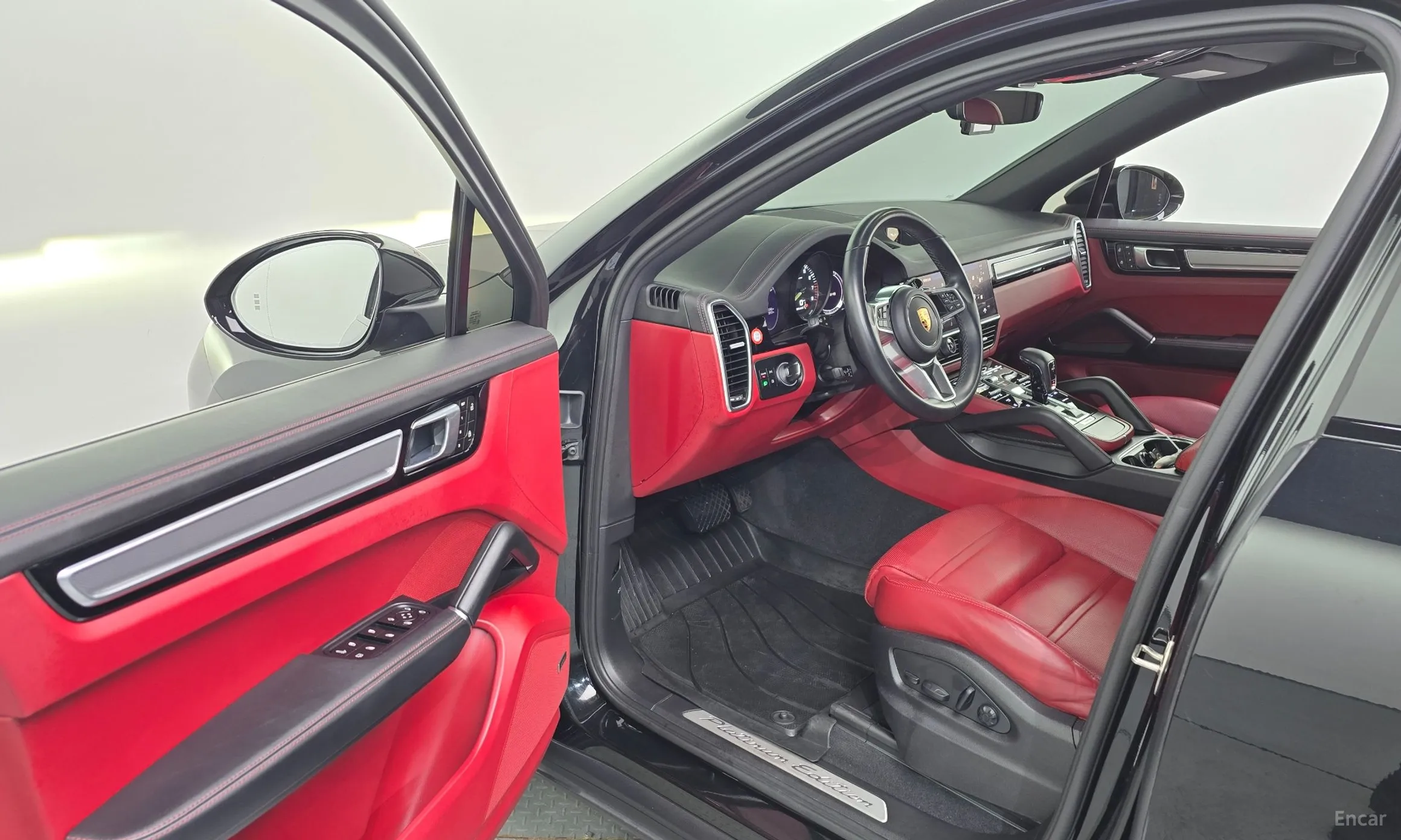 Porsche Cayenne (PO536) превью 10