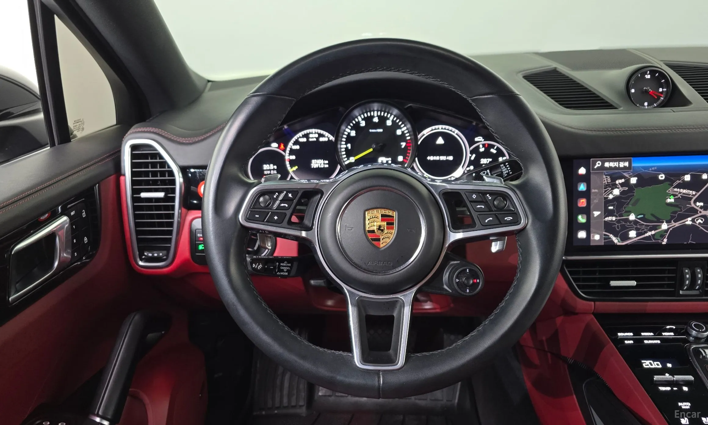 Porsche Cayenne (PO536) превью 13