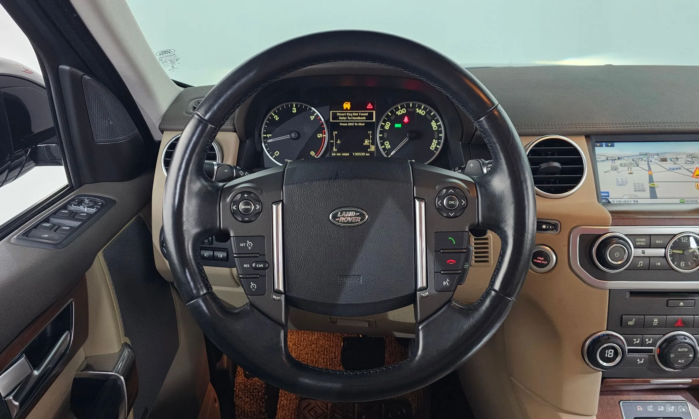 Land Rover Discovery 4 превью 14