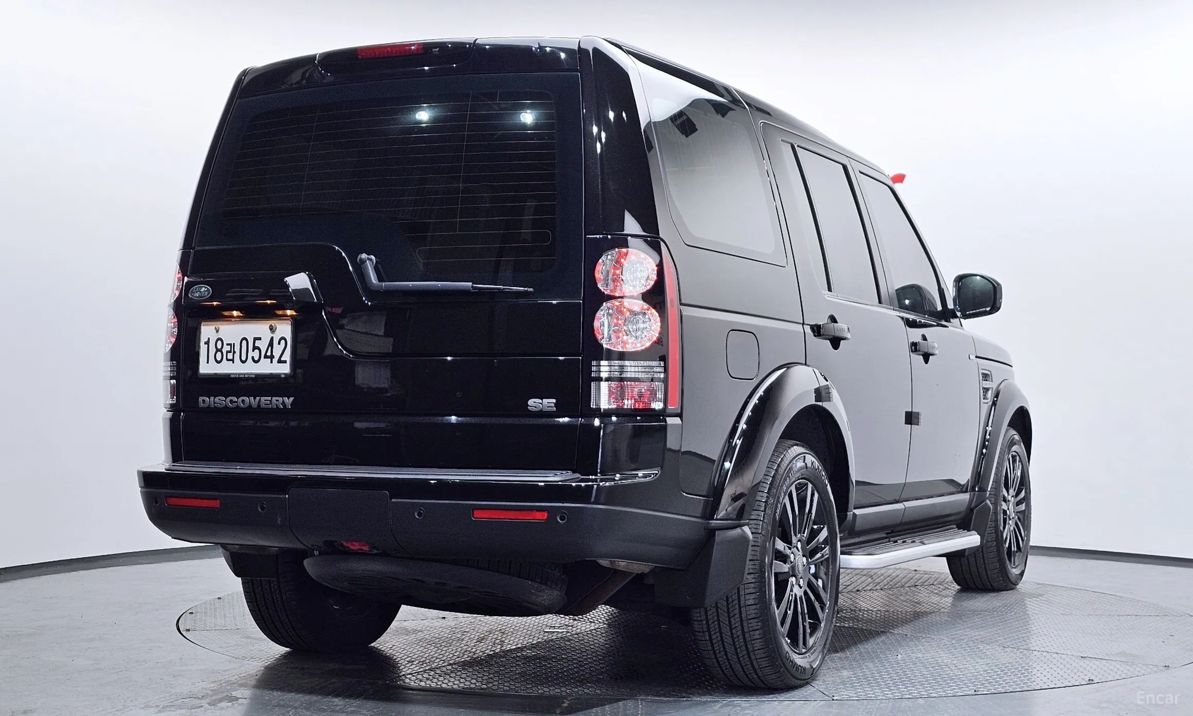 Land Rover Discovery 4 превью 2