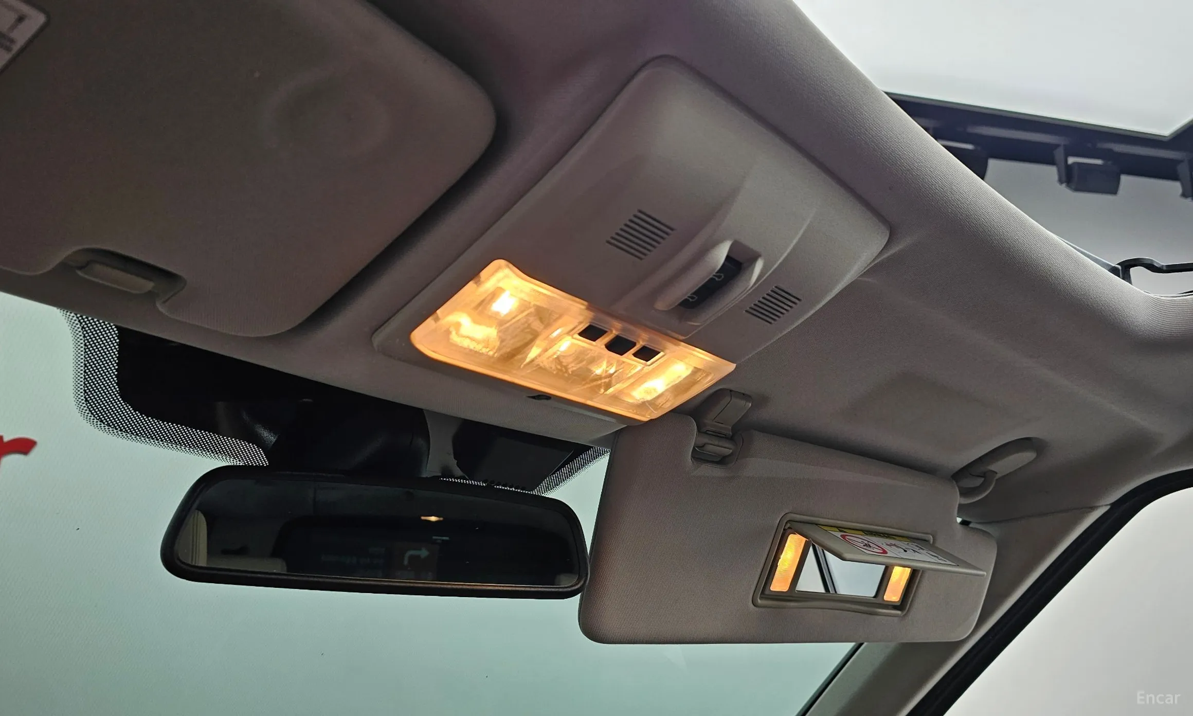 Land Rover Discovery 4 превью 16