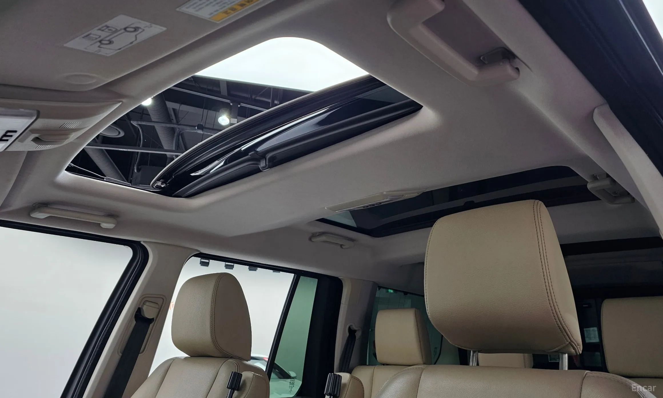 Land Rover Discovery 4 превью 17