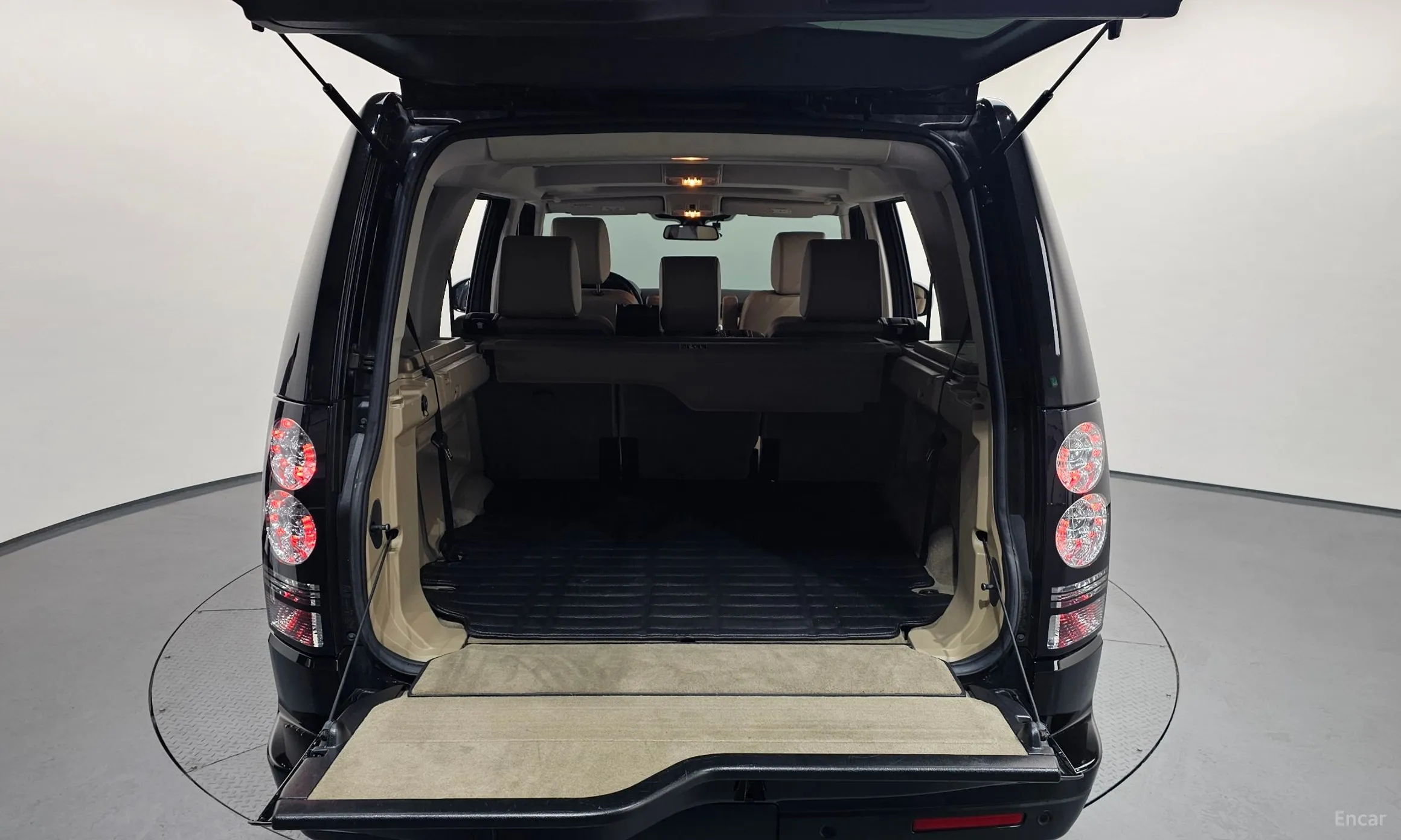 Land Rover Discovery 4 превью 18