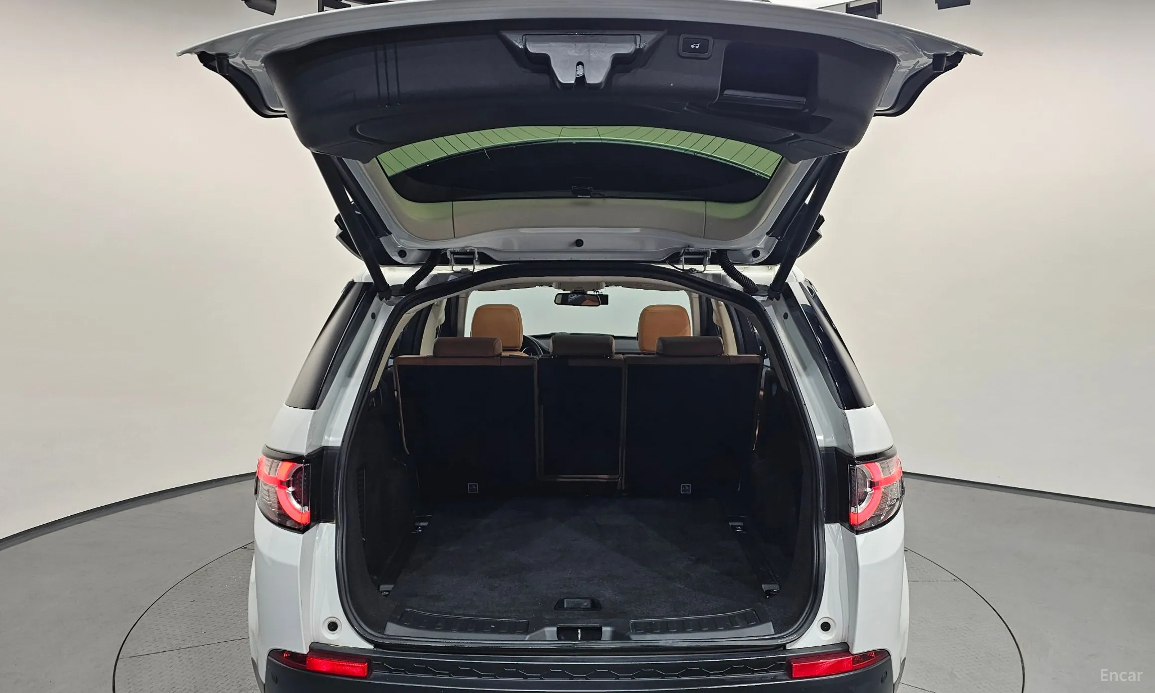 Land Rover Discovery Sports превью 18