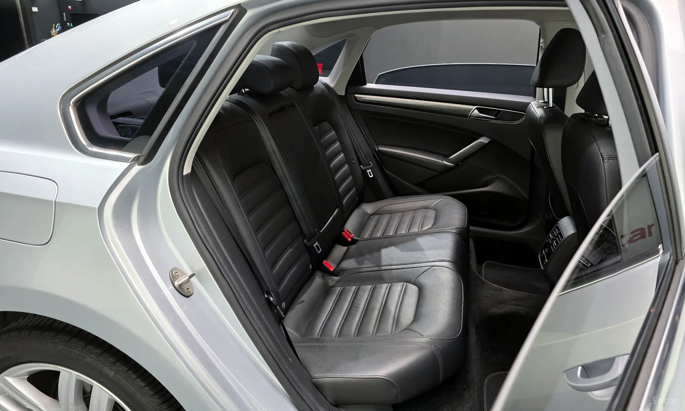Volkswagen The New Passat превью 11