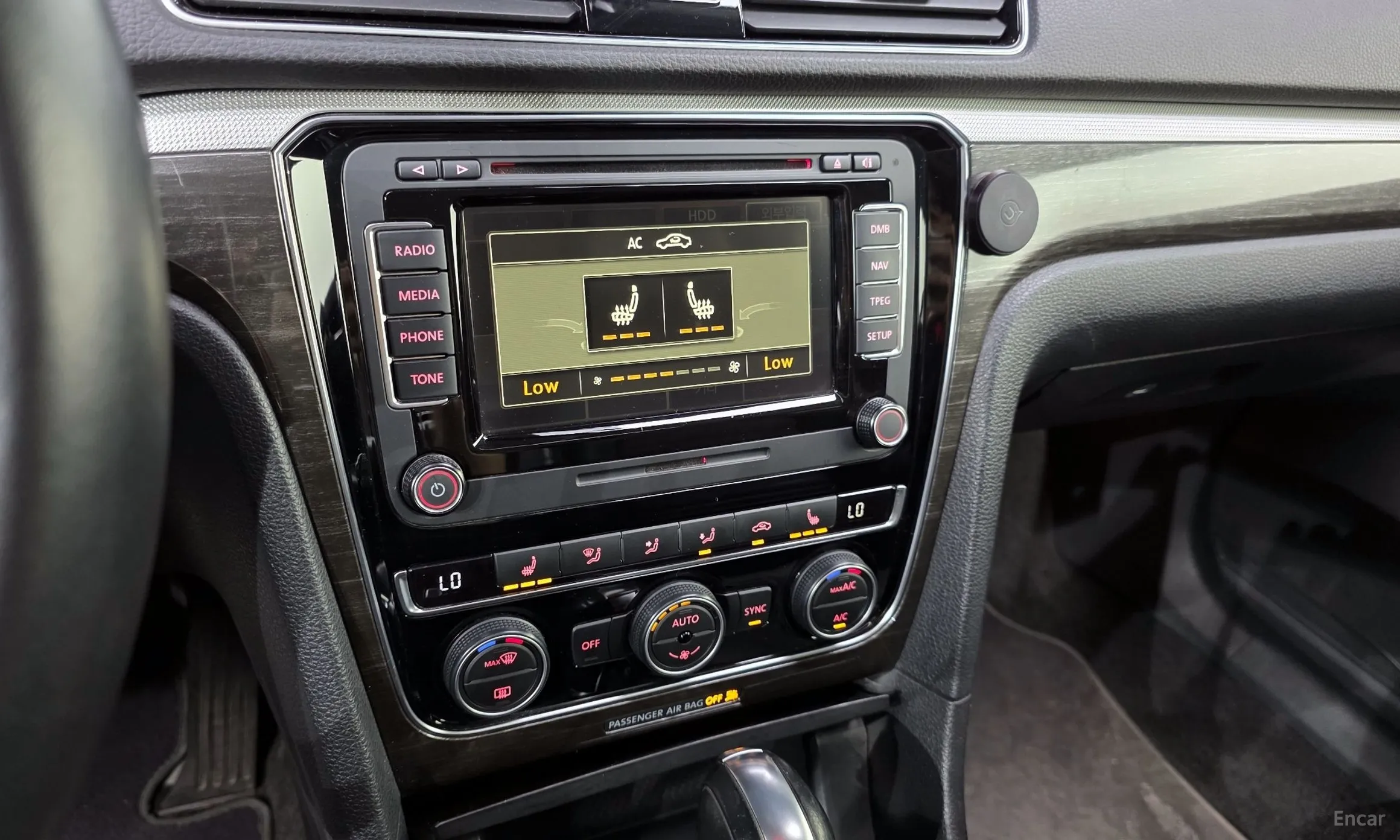 Volkswagen The New Passat превью 15