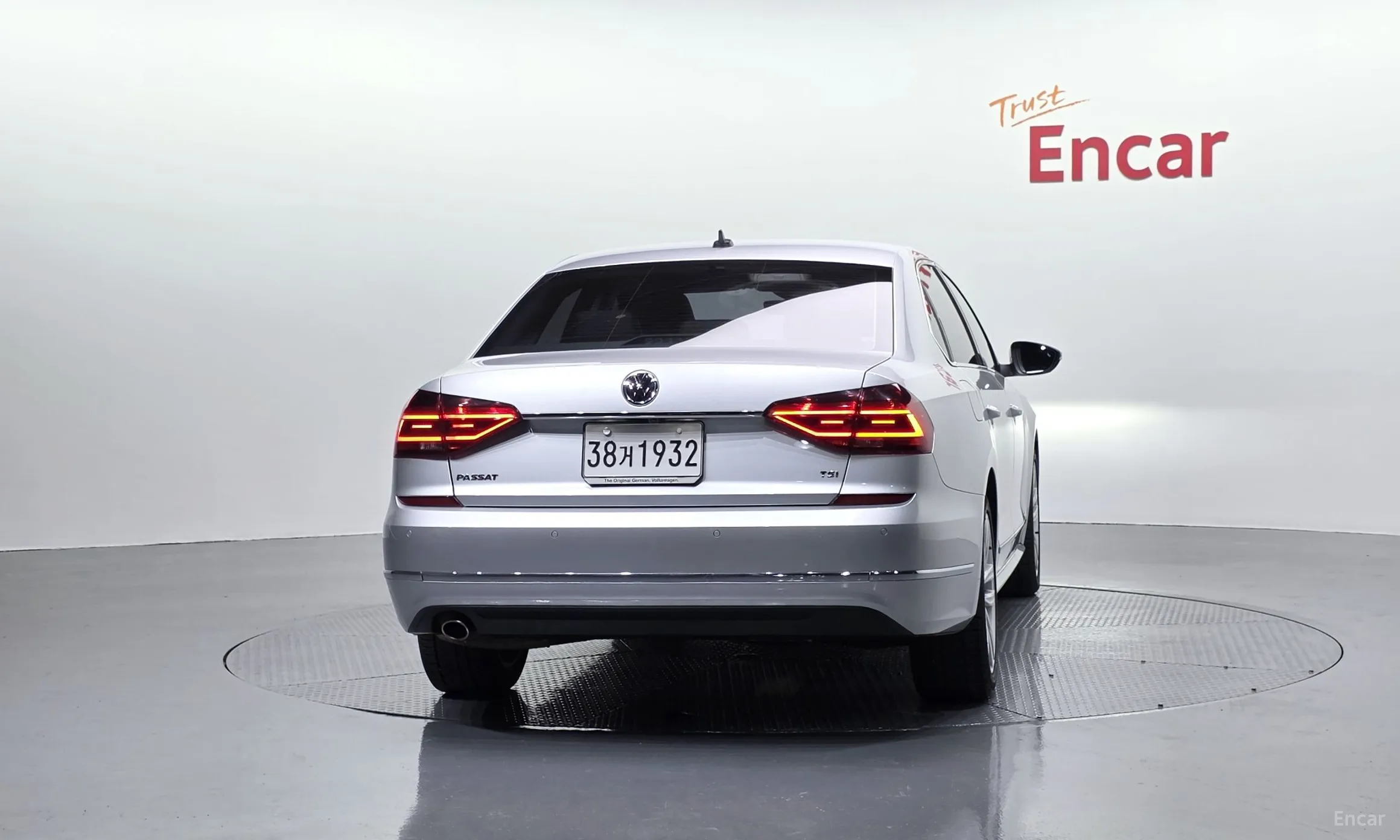 Volkswagen The New Passat превью 4