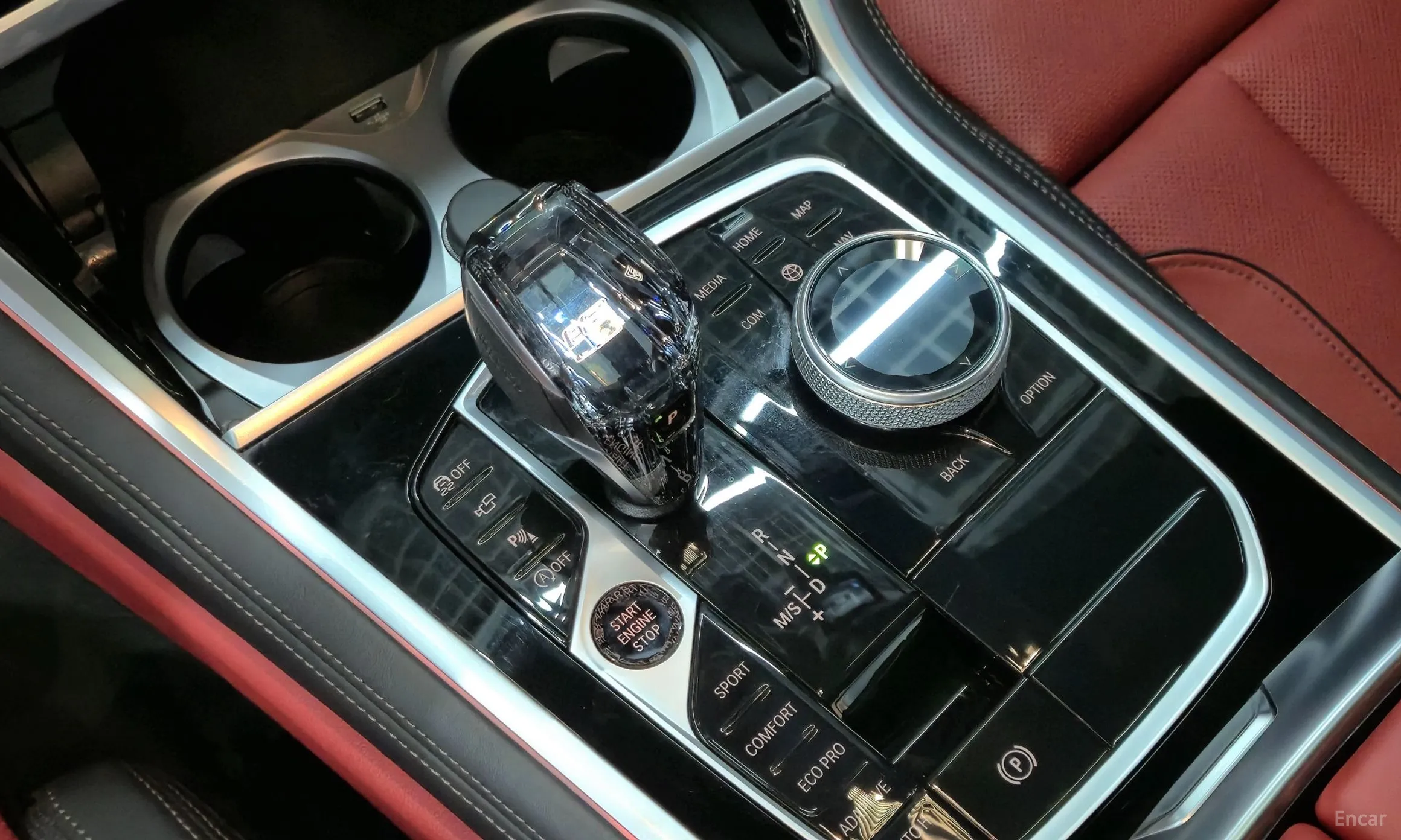 BMW 8-series (G15) превью 9