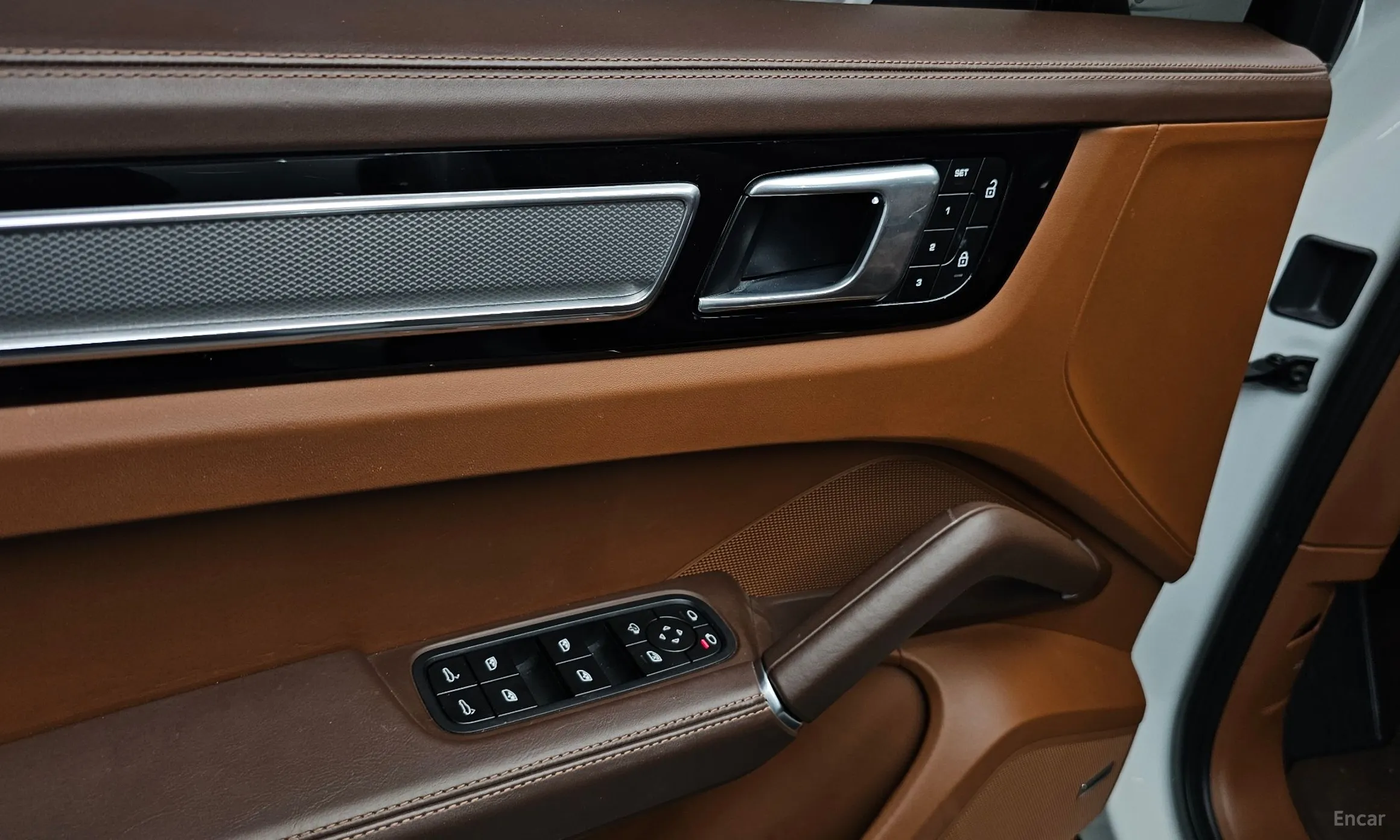 Porsche Cayenne (PO536) превью 17