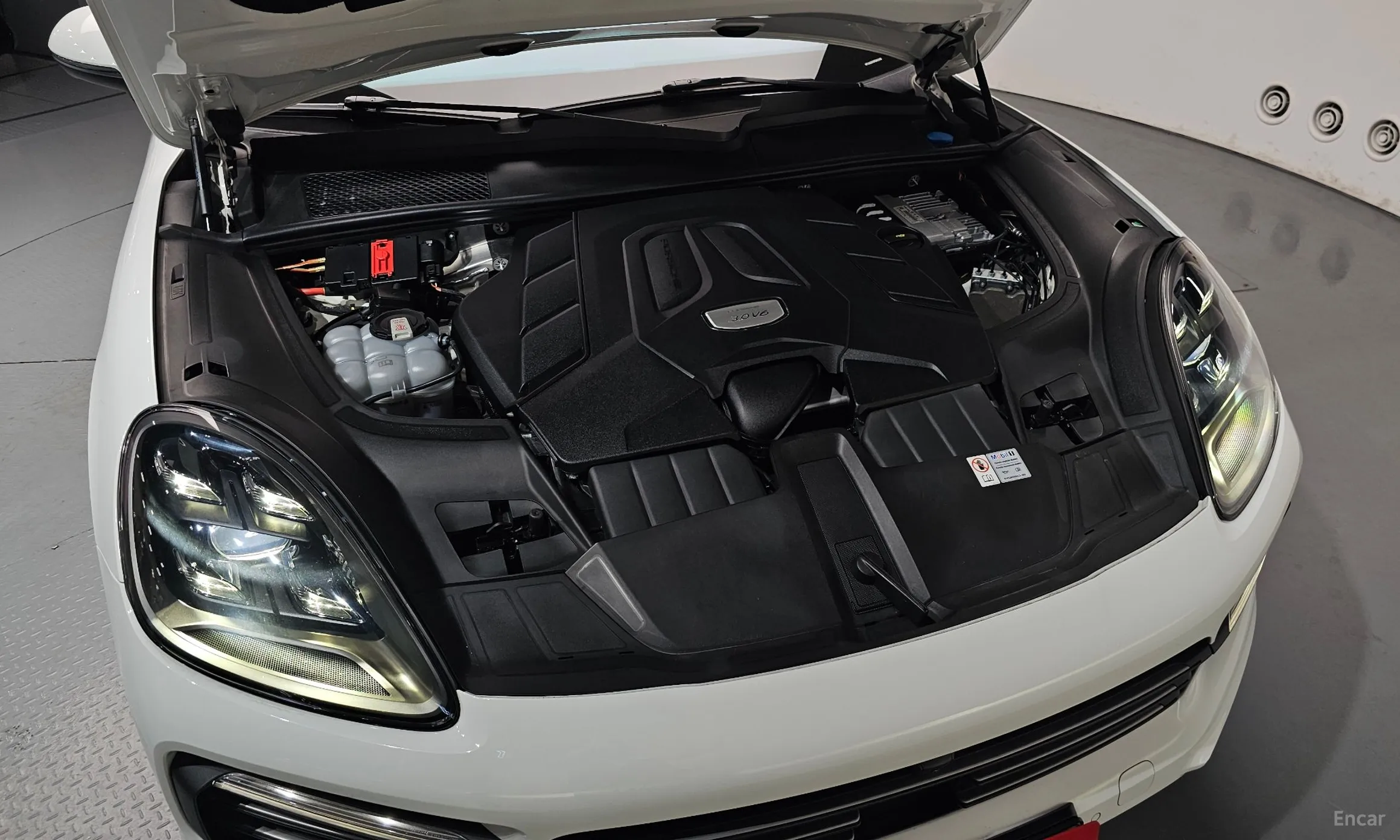 Porsche Cayenne (PO536) превью 6