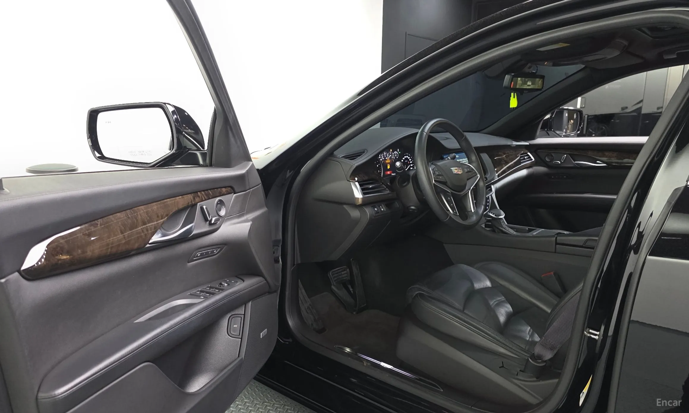 Cadillac CT6 превью 10
