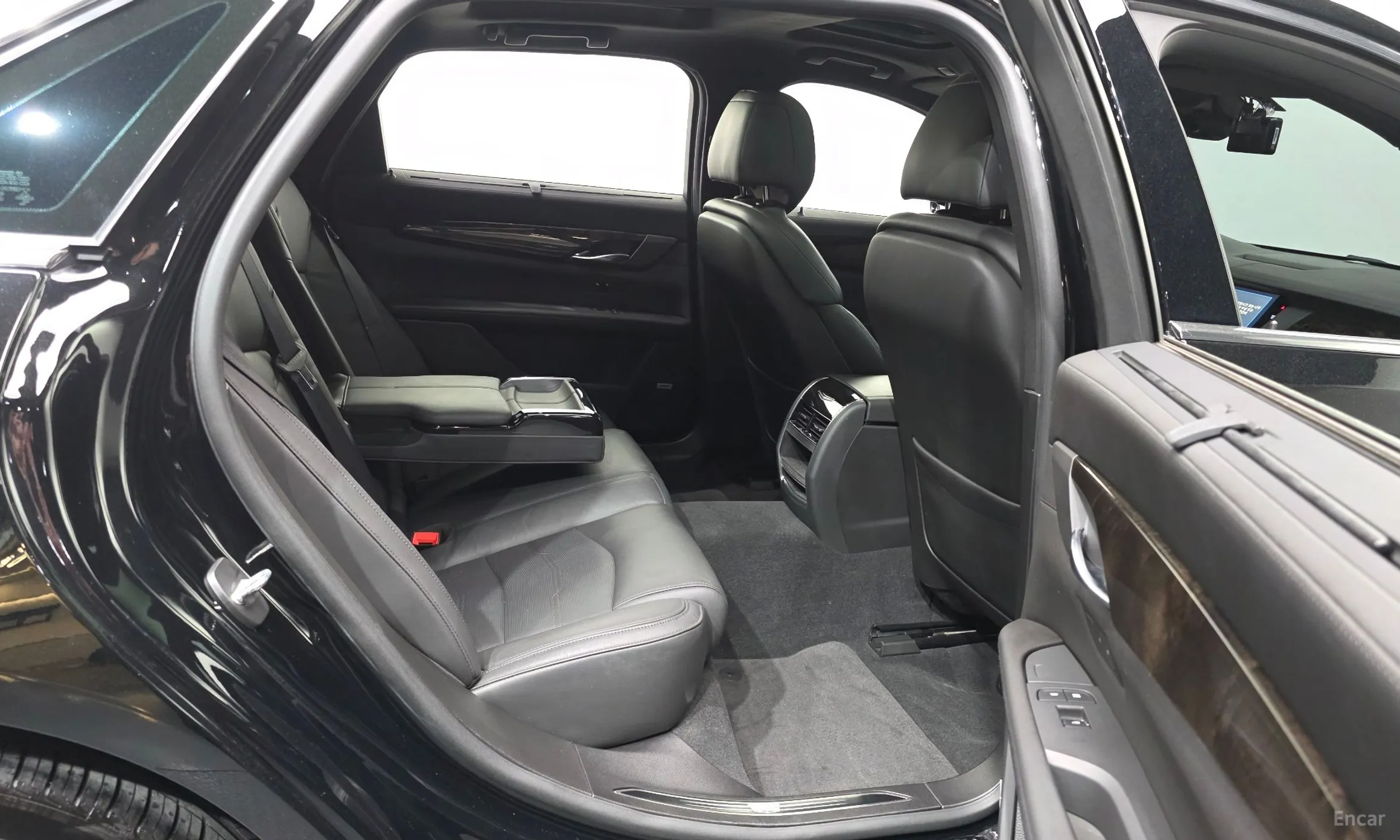 Cadillac CT6 превью 12