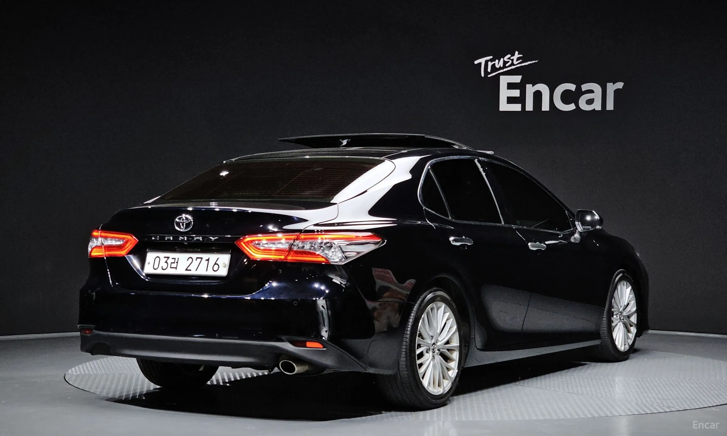 Toyota Camry (XV70) превью 2