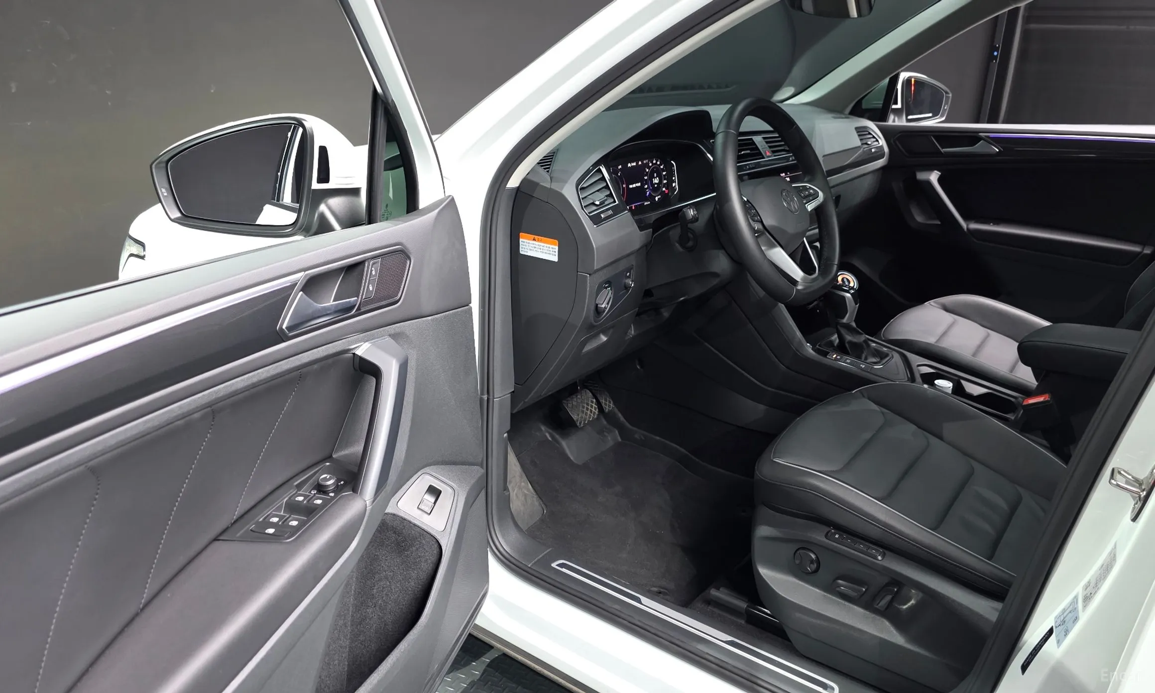 Volkswagen Tiguan 2nd Generation превью 10