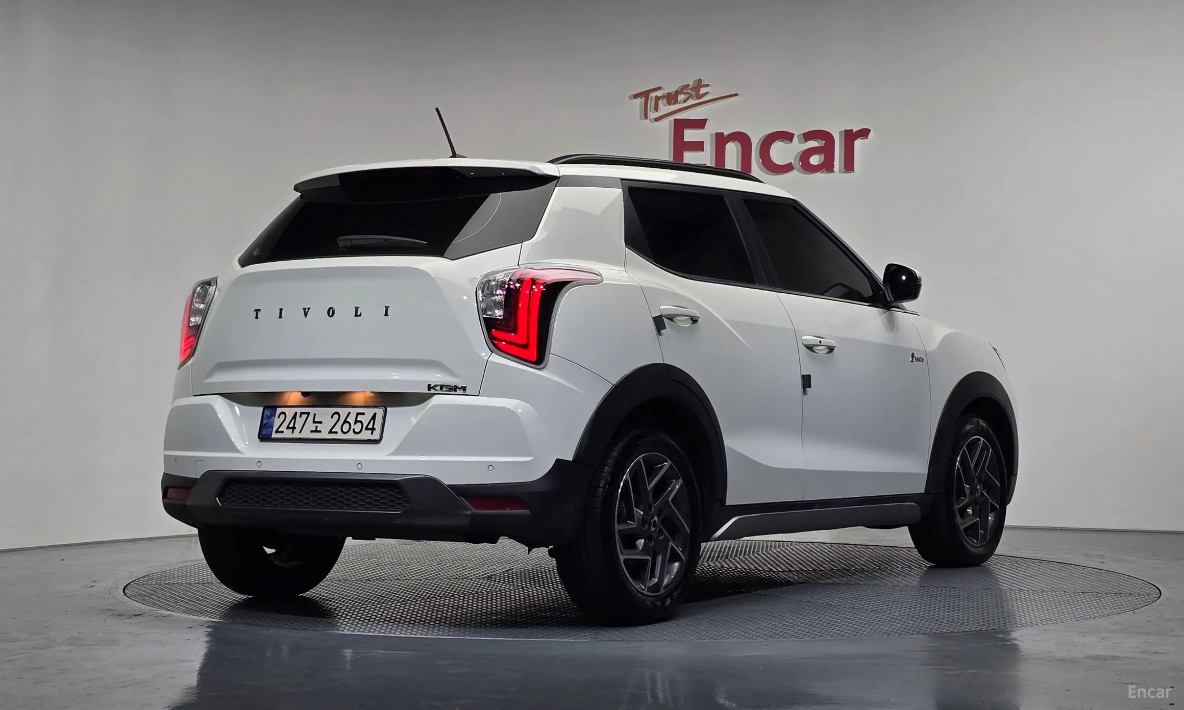 KG Mobility (SsangYong) Tivoli превью 2