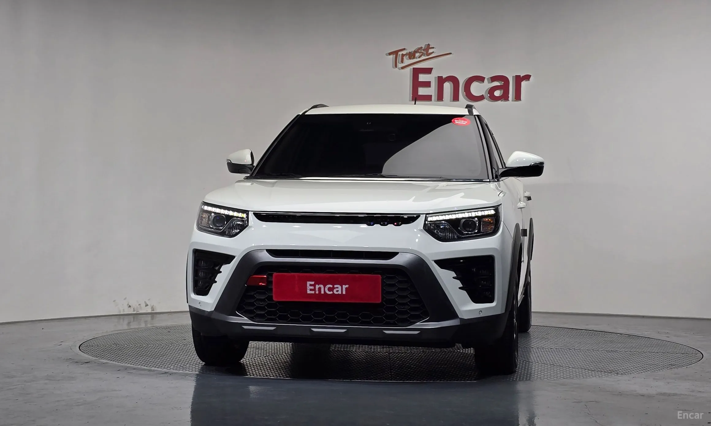 KG Mobility (SsangYong) Tivoli превью 3