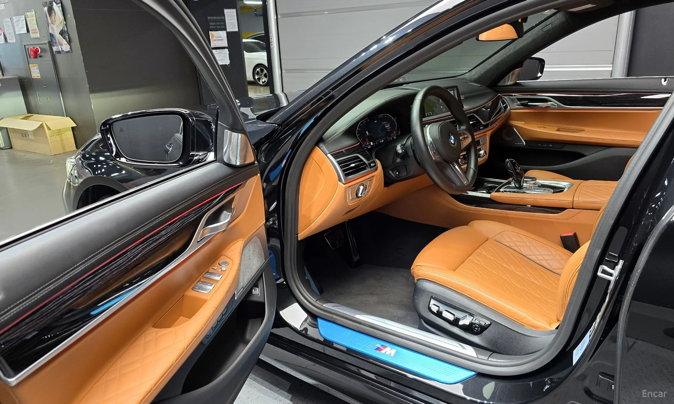 BMW 7 Series (G11) превью 10