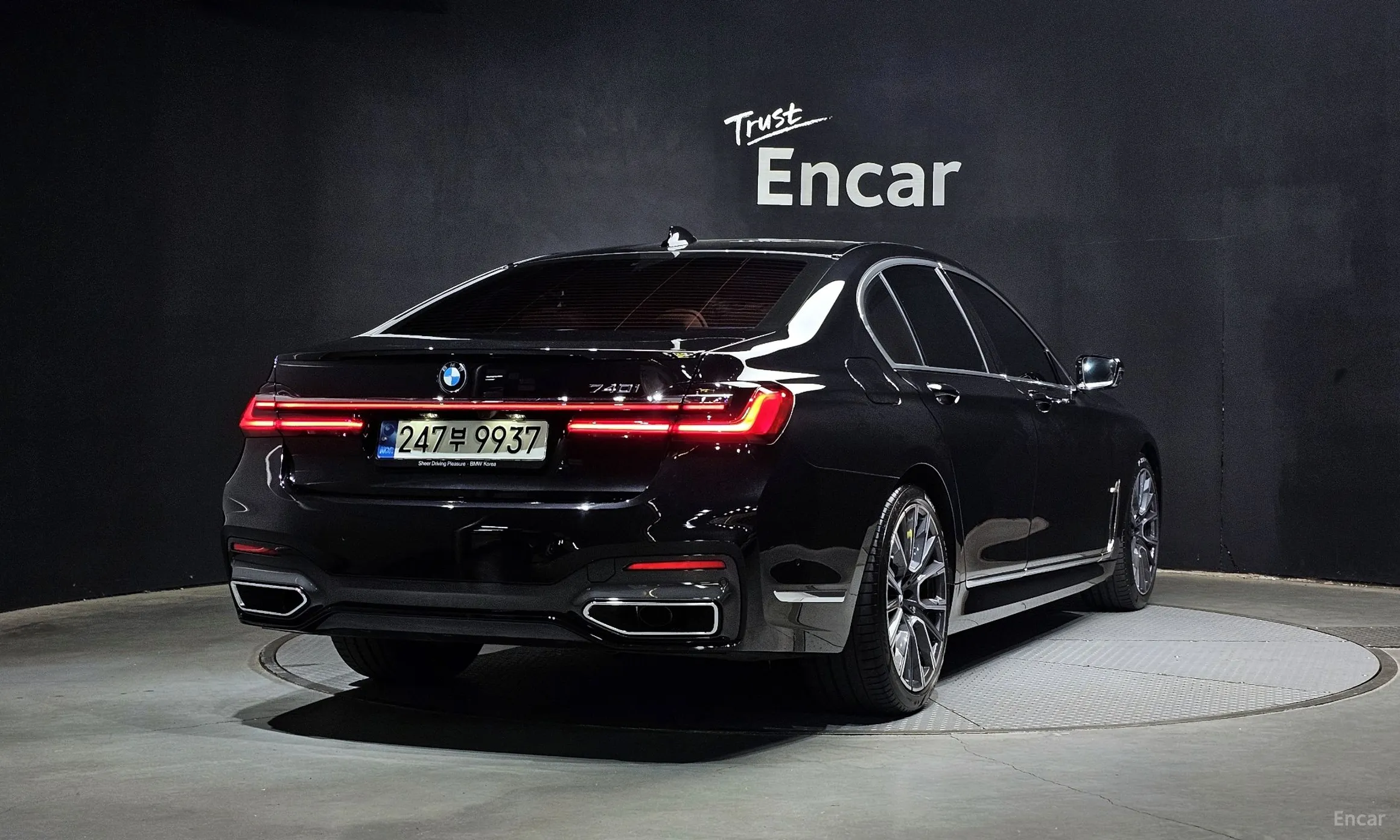 BMW 7 Series (G11)