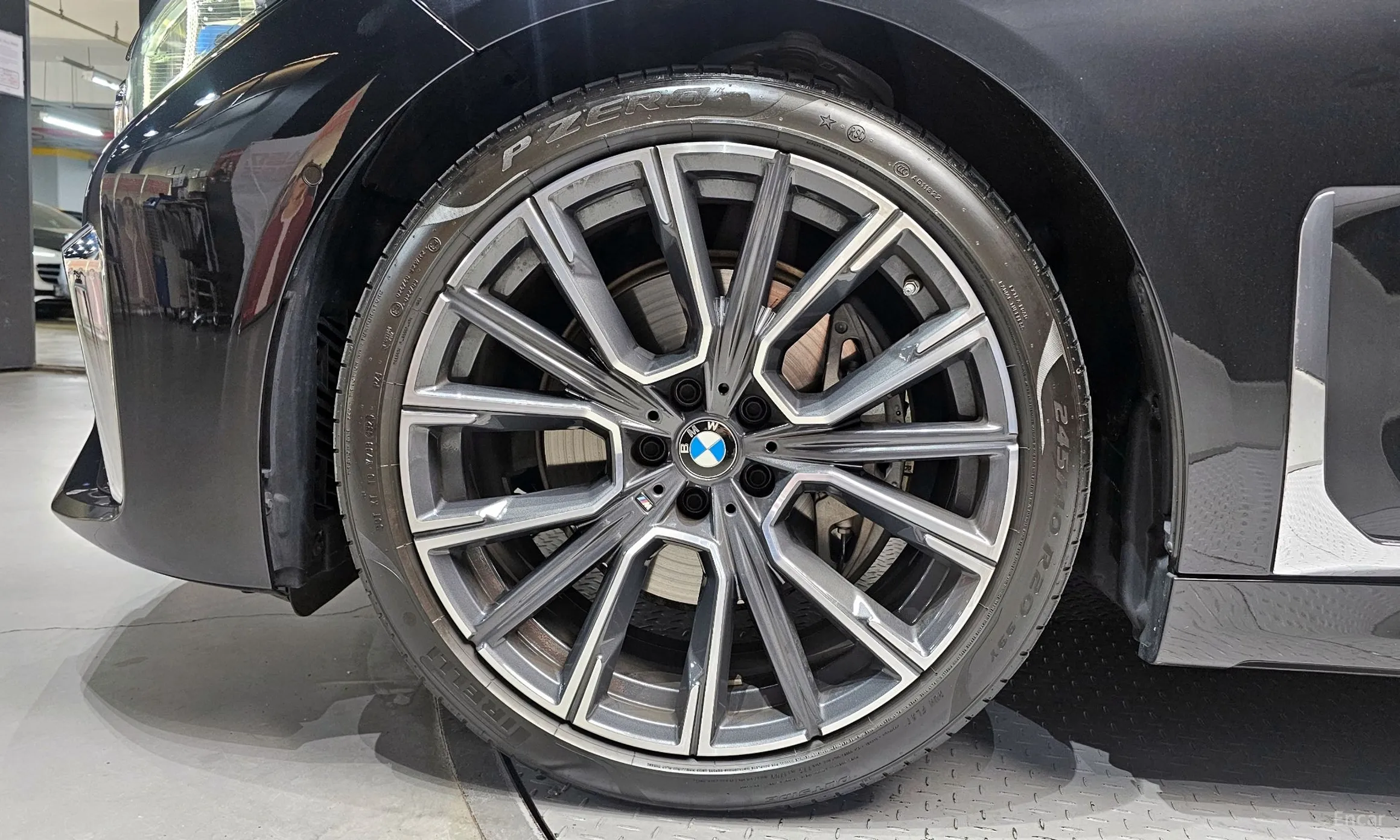 BMW 7 Series (G11) превью 5