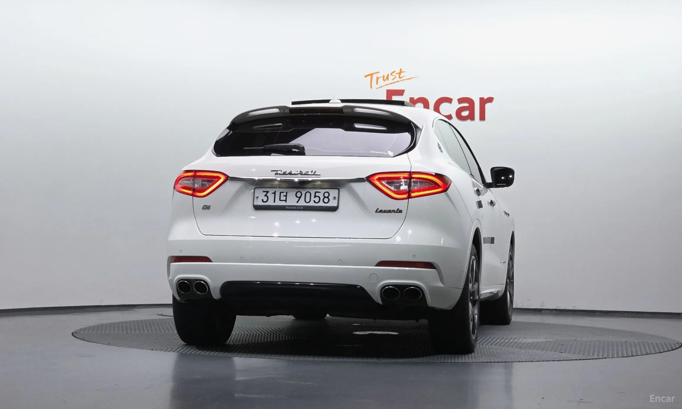 Maserati Levante превью 4