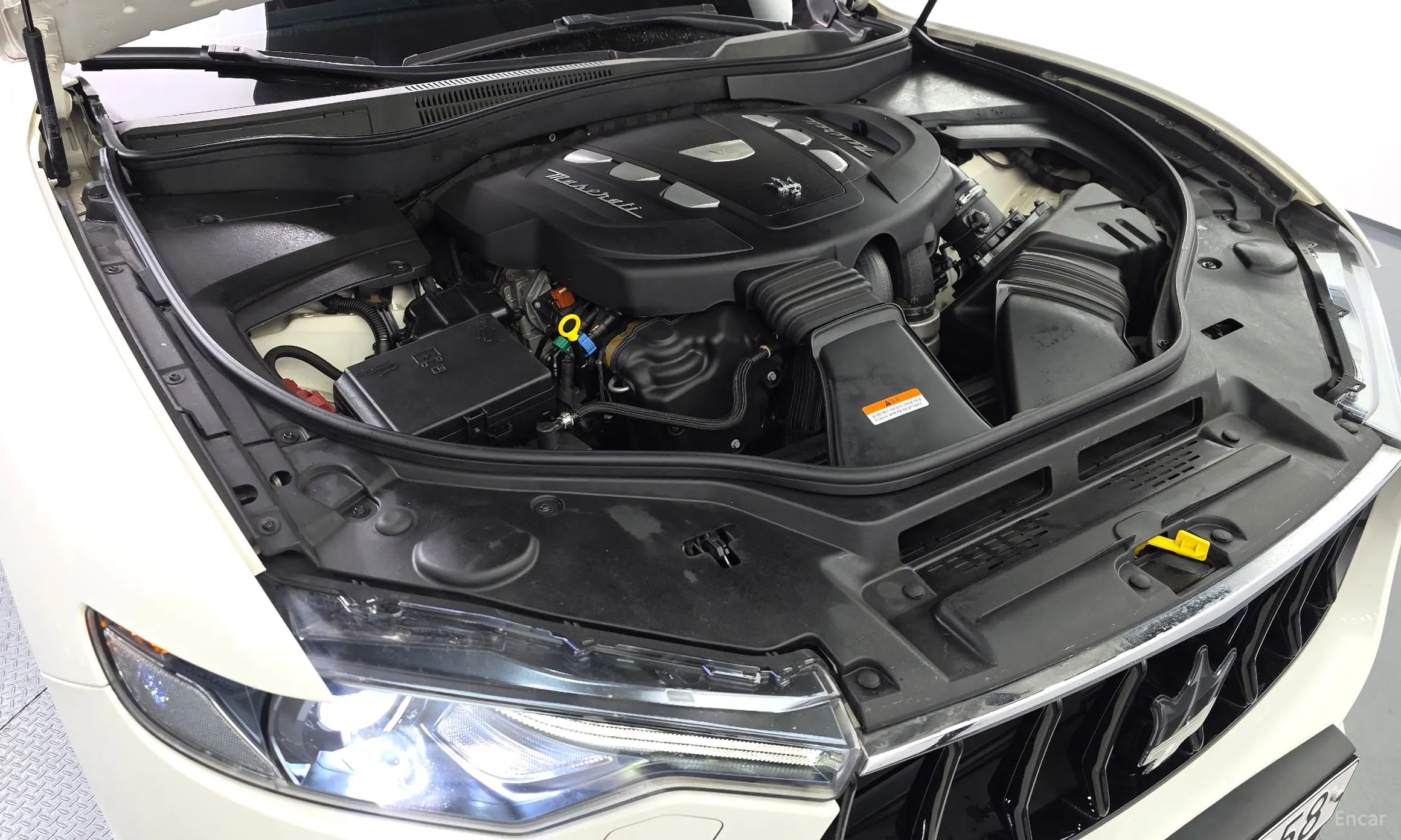 Maserati Levante превью 6