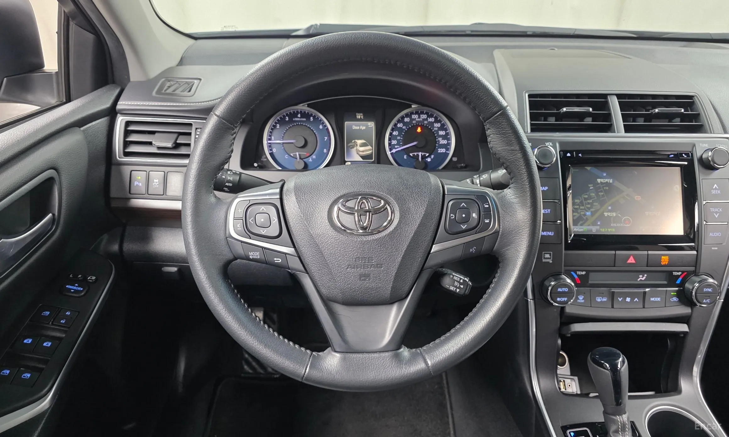 Toyota New Camry превью 13