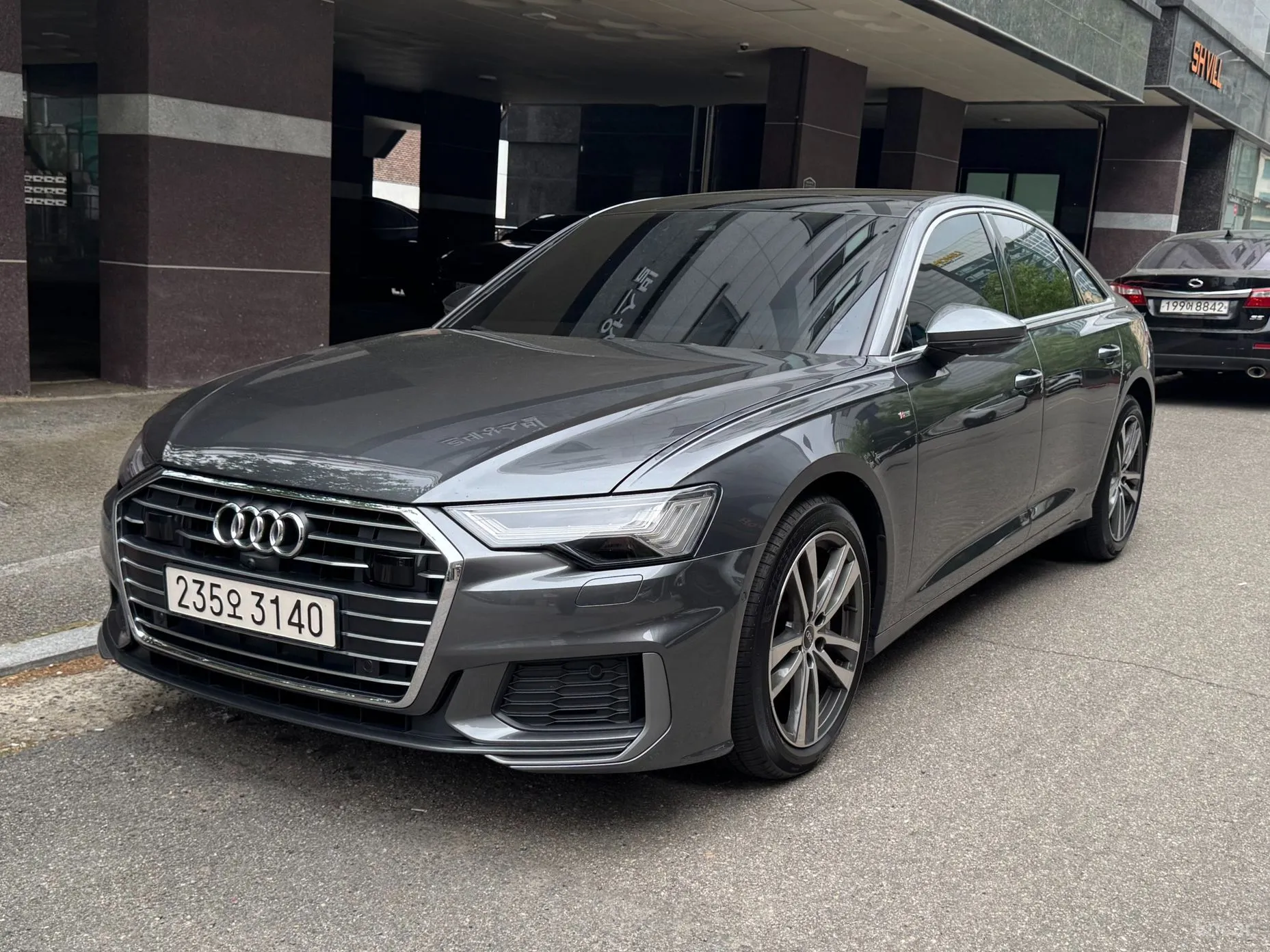 Audi A6 (C8)