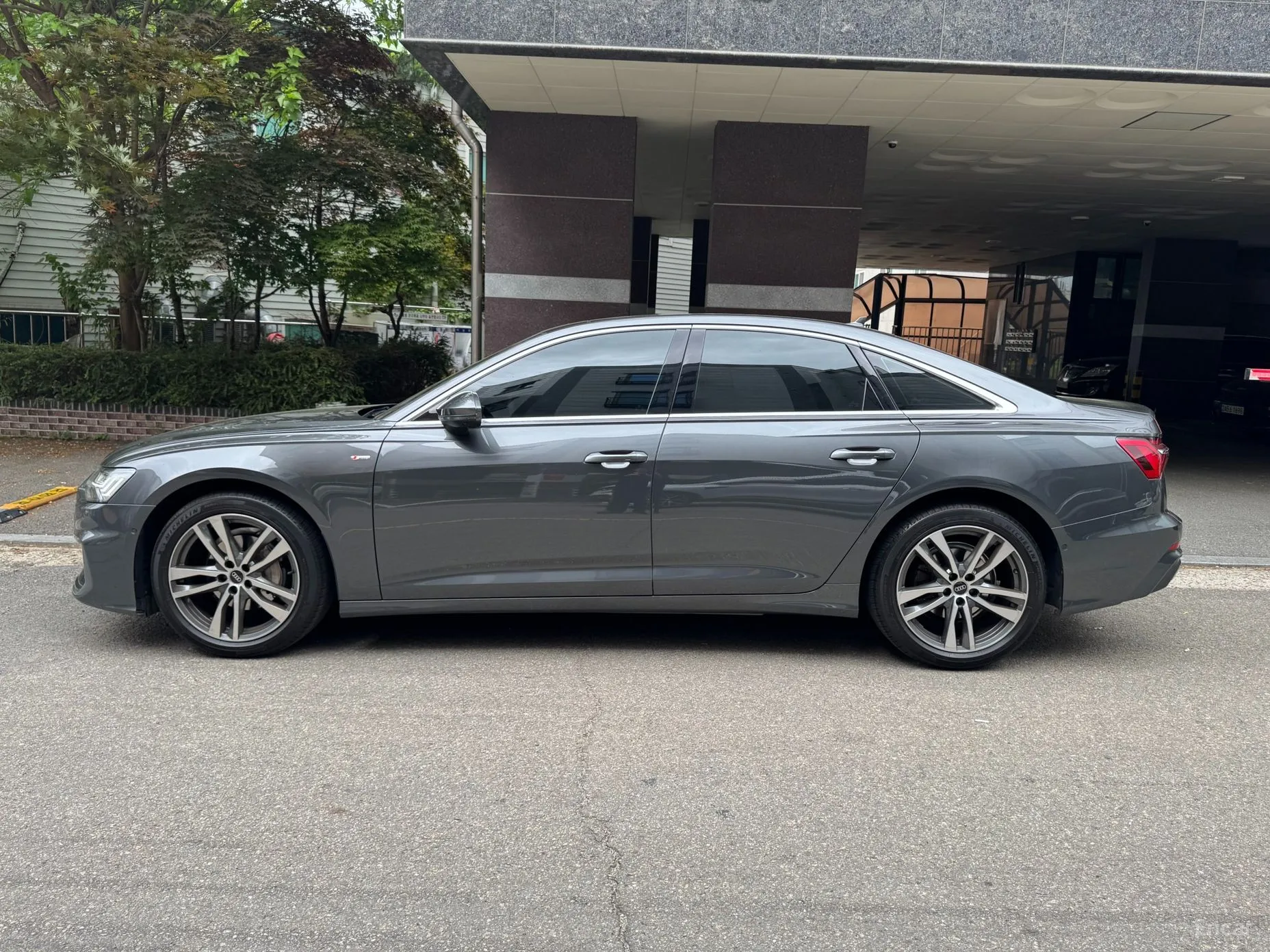 Audi A6 (C8)