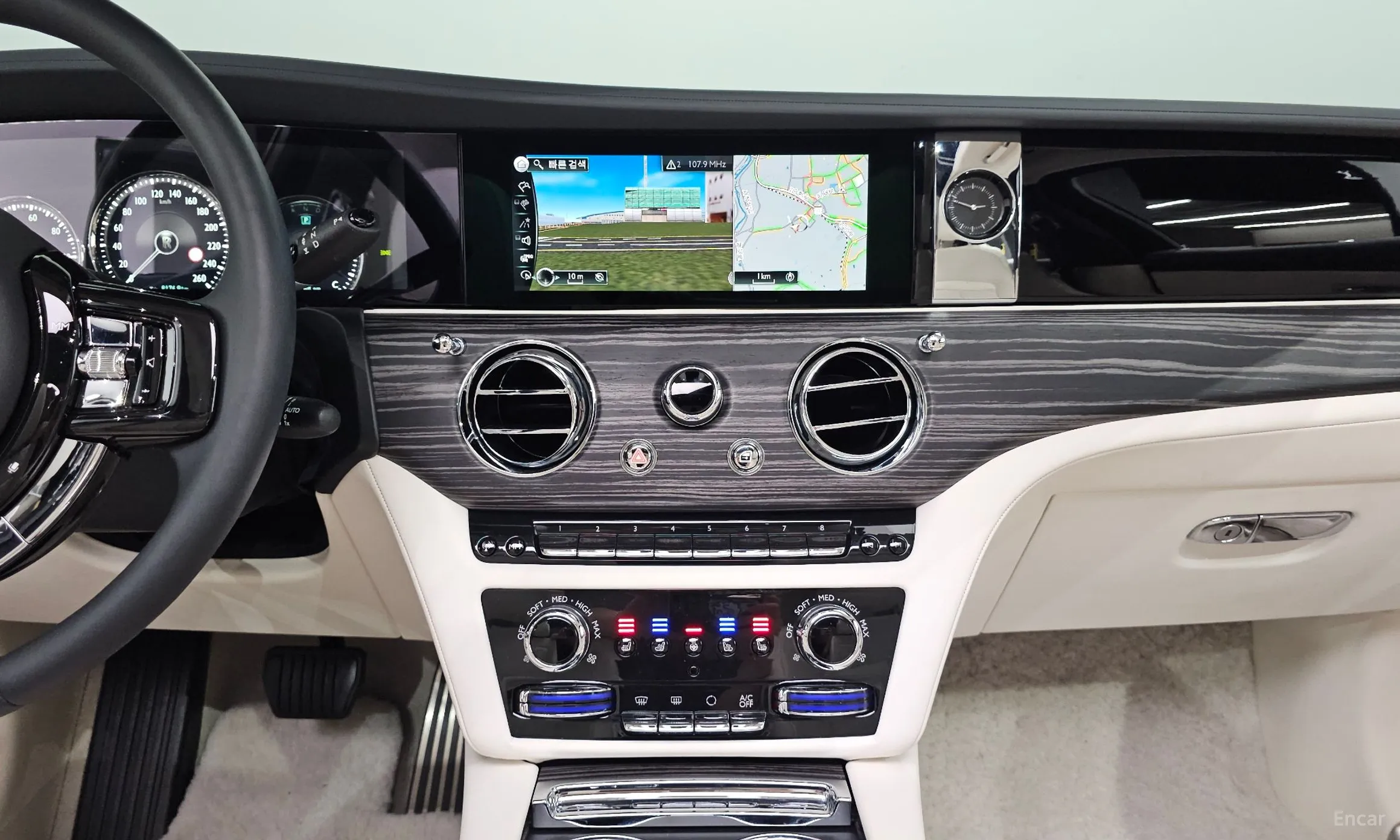 Rolls-Royce Ghost 2nd Generation превью 13