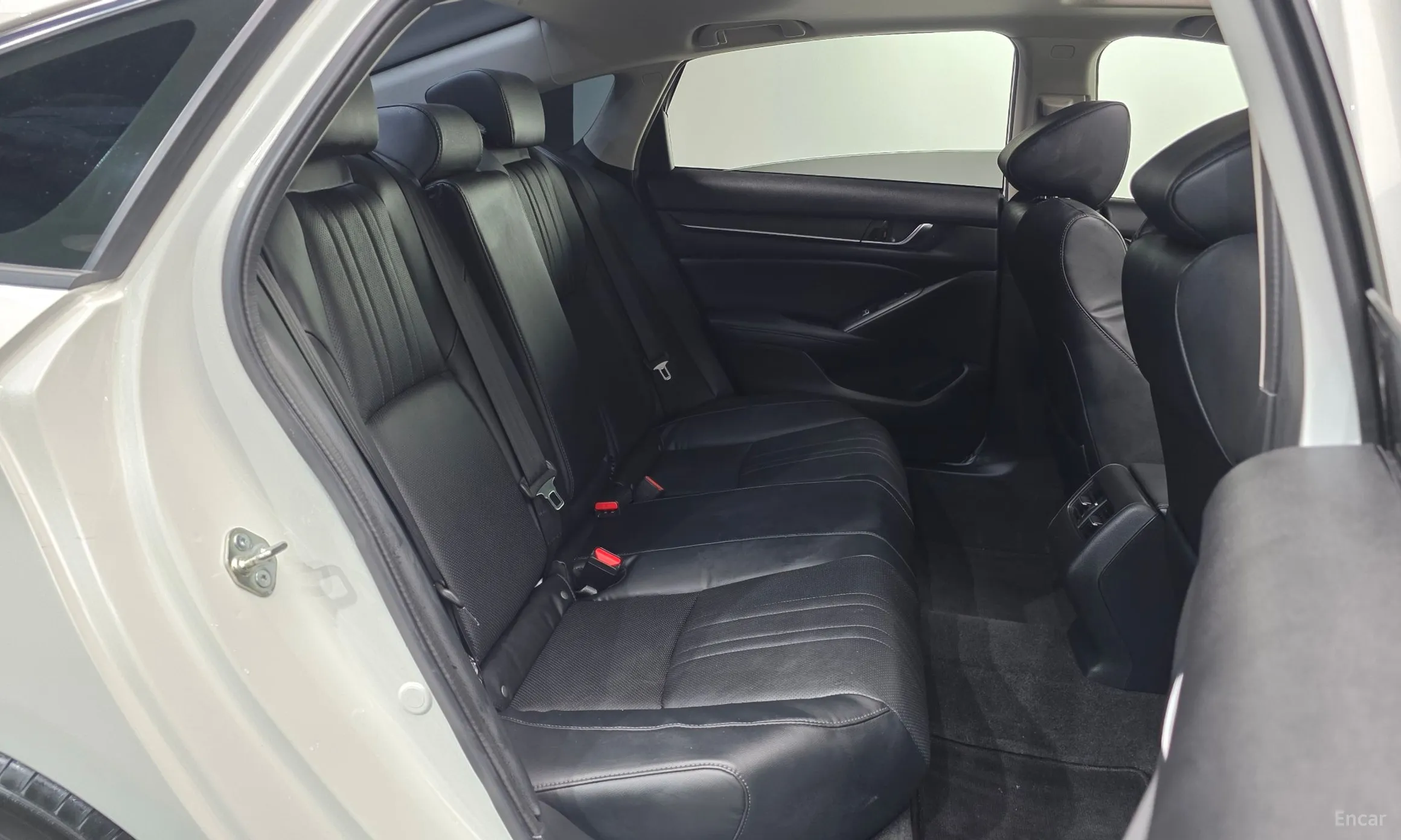 Honda Accord 10th Generation превью 11