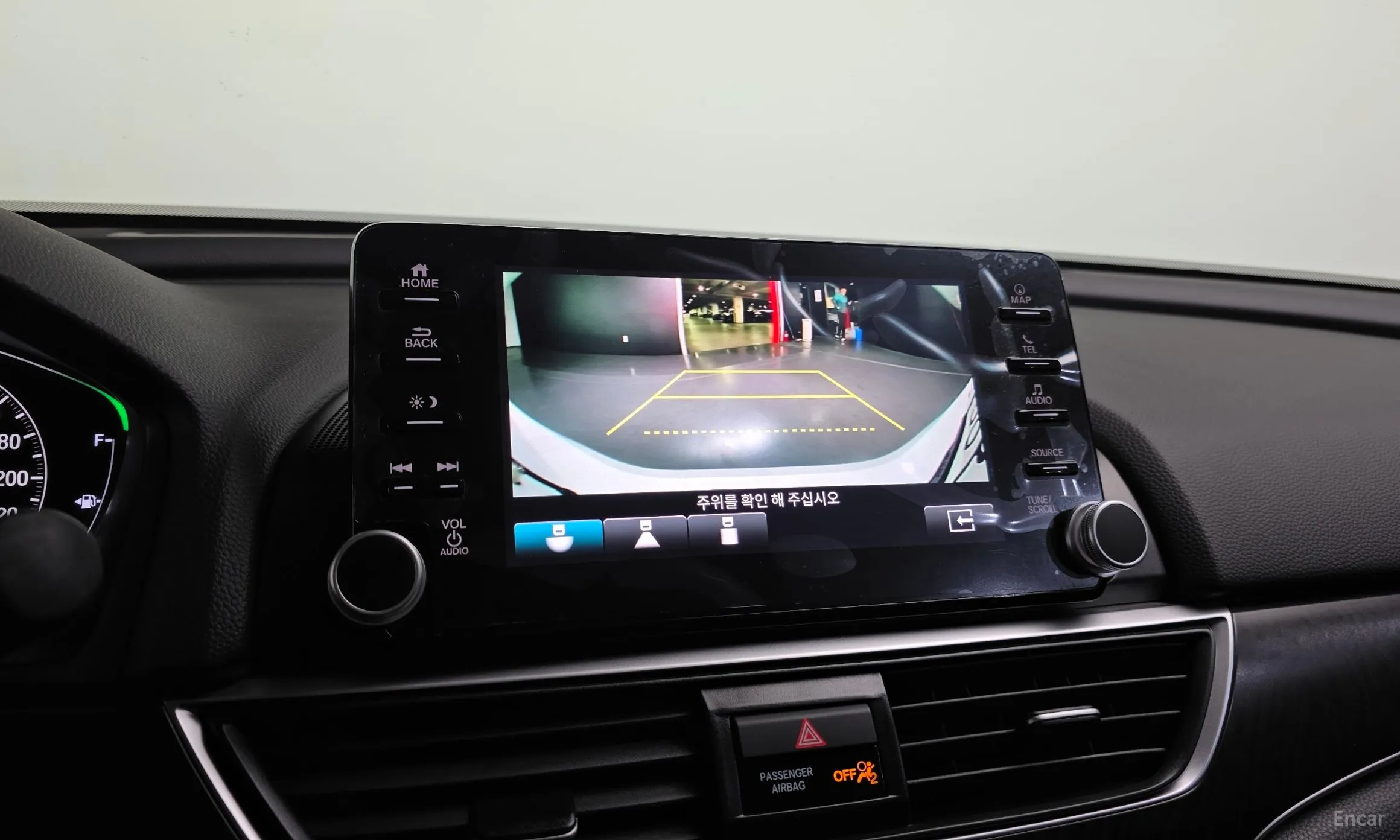 Honda Accord 10th Generation превью 14