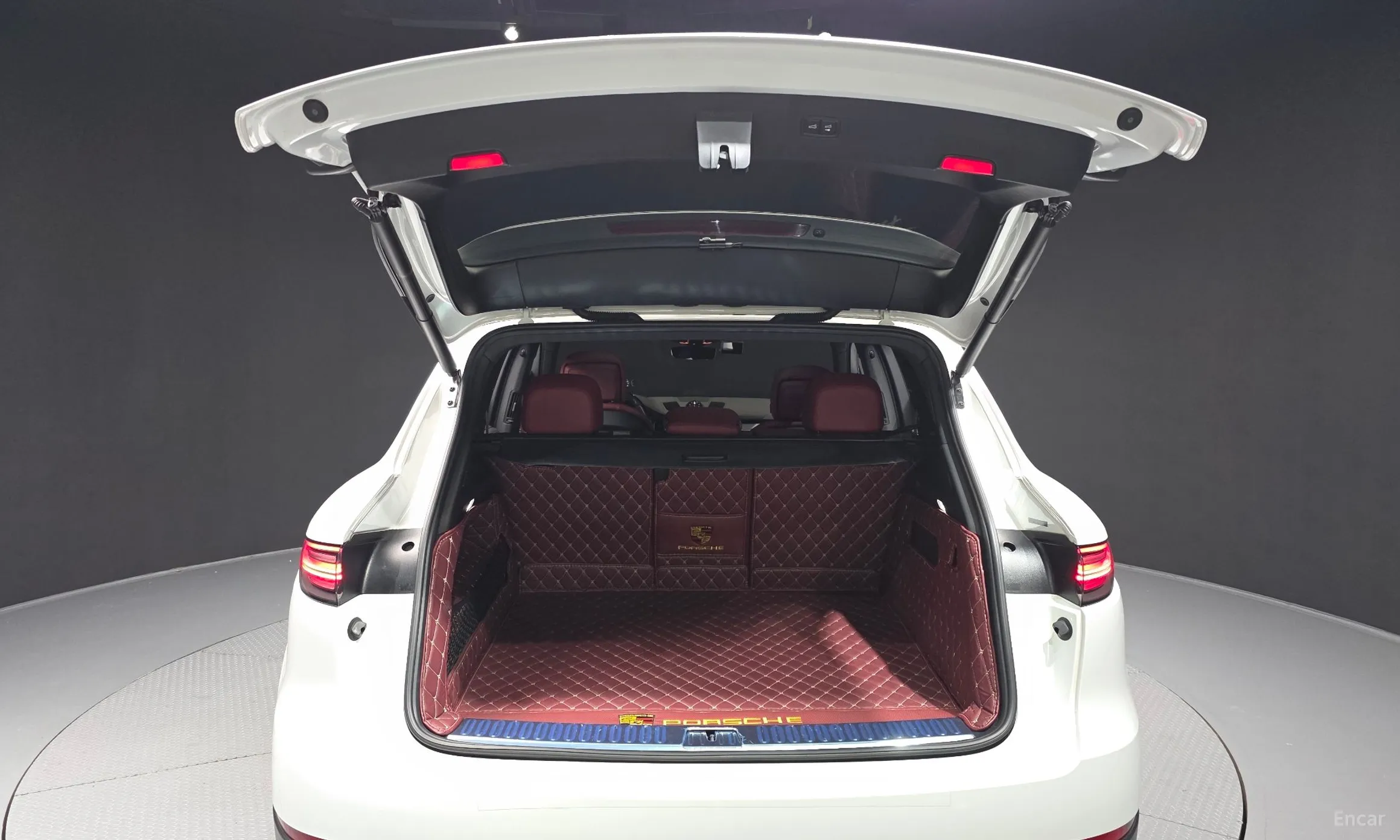 Porsche Cayenne (PO536) превью 20