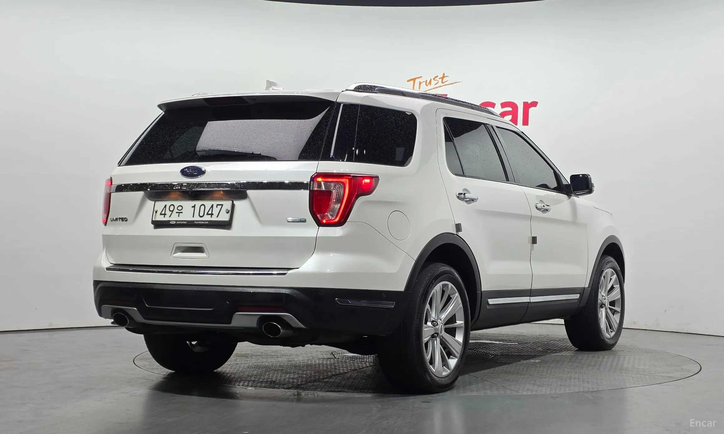 Ford Explorer превью 2