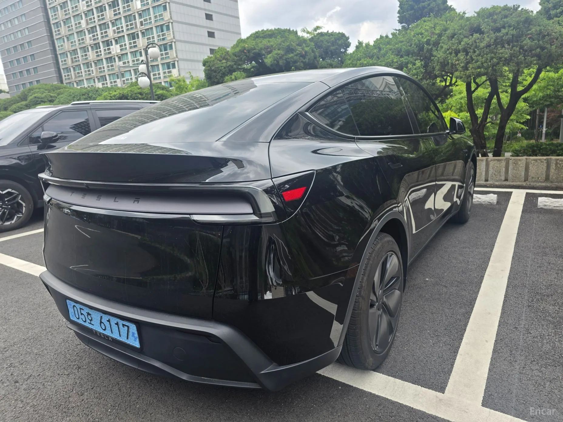 Tesla Model Y превью 3