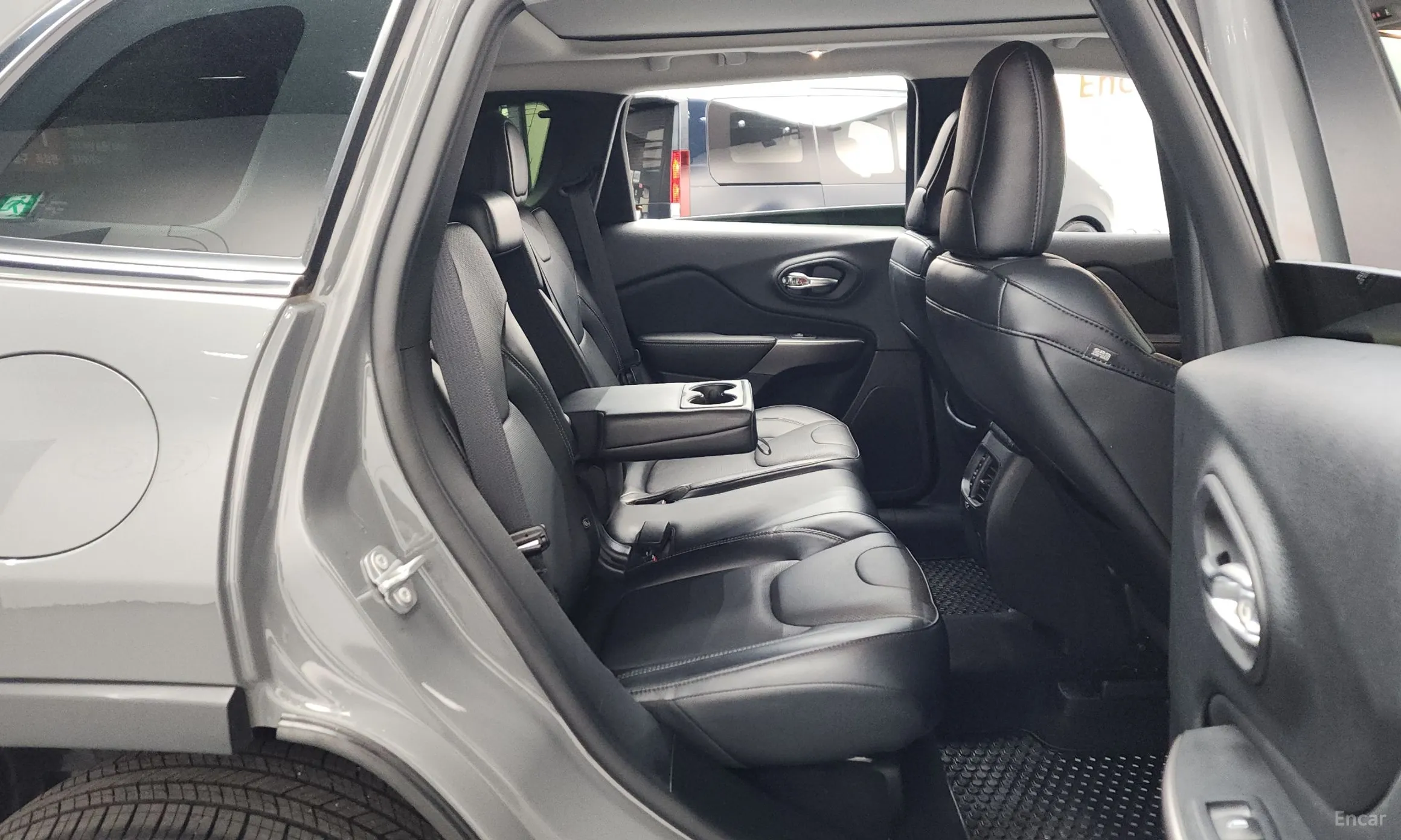 Jeep Cherokee (KL) превью 11