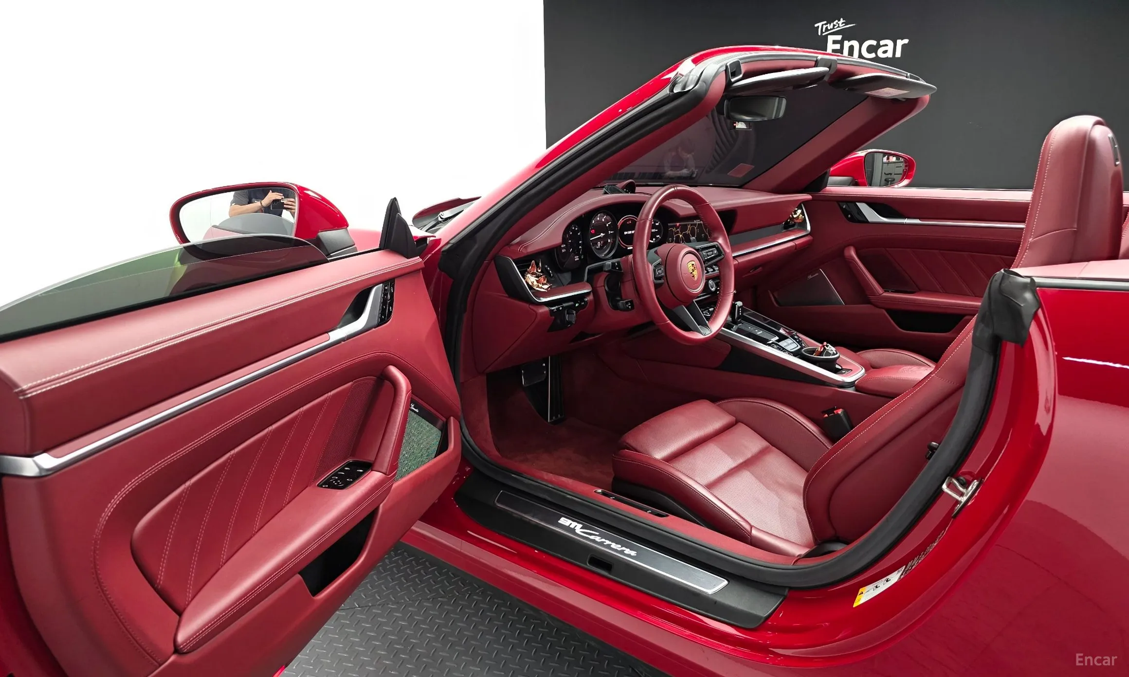 Porsche 911 (992) превью 10