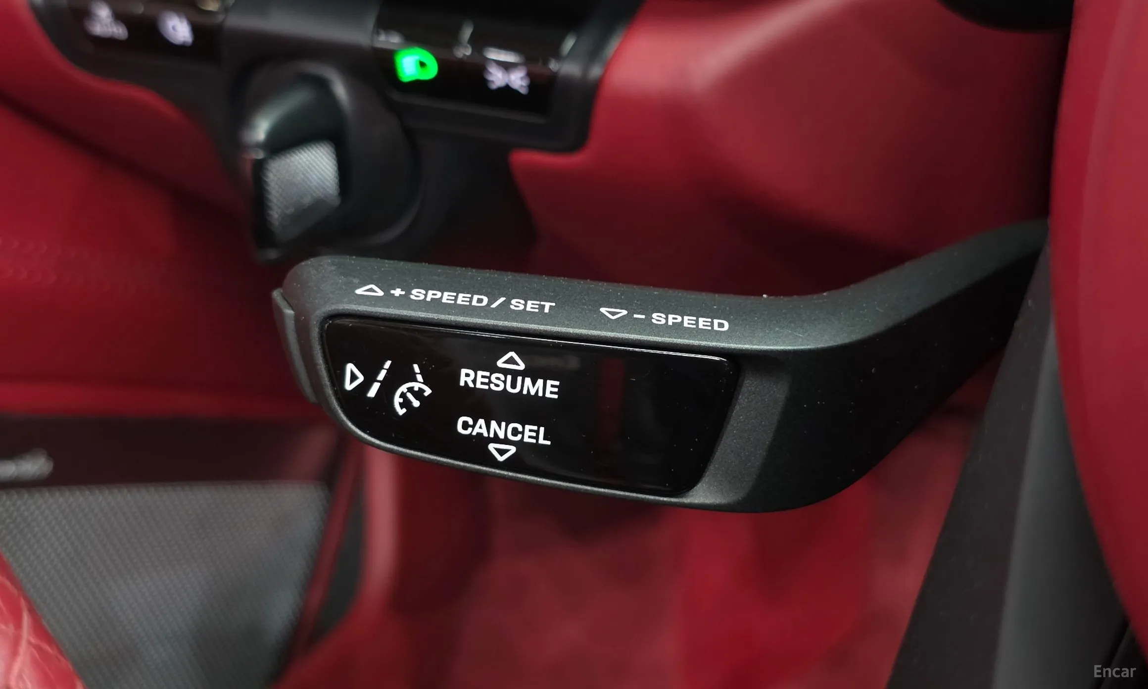 Porsche 911 (992) превью 17
